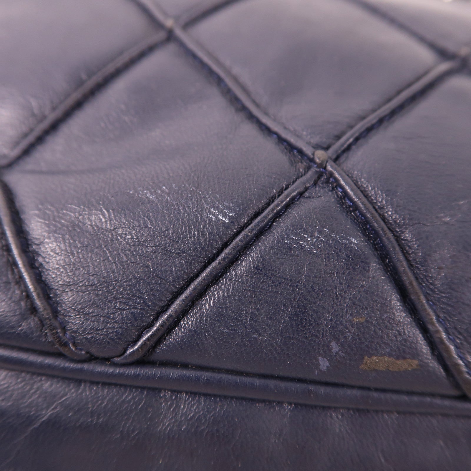 CHANEL 牛皮皮革Shoulder Bag銀扣肩背袋