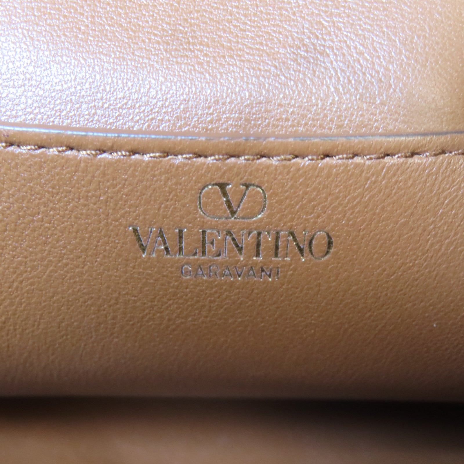 Valentino 牛皮皮革Tote Bag金扣手挽袋黑色