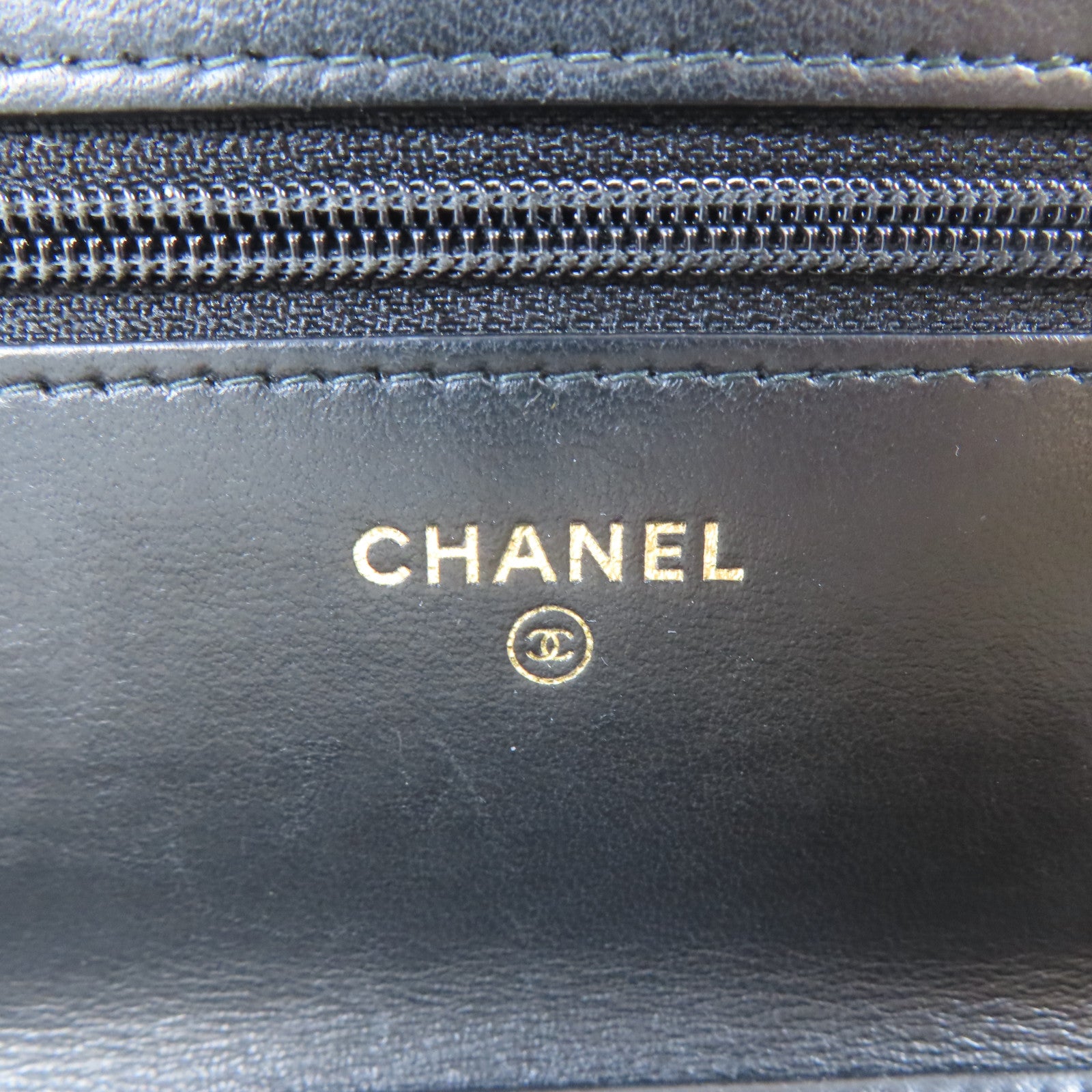 CHANEL 菱格皮革Boy Chanel Wallet On Chain金扣鏈帶肩背袋黑色