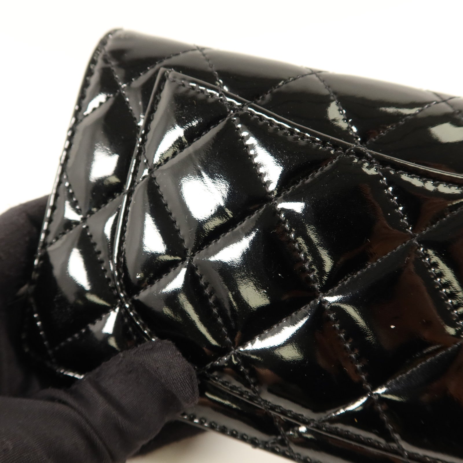 CHANEL 漆皮皮革Long Bifold Wallet銀扣長錢包
