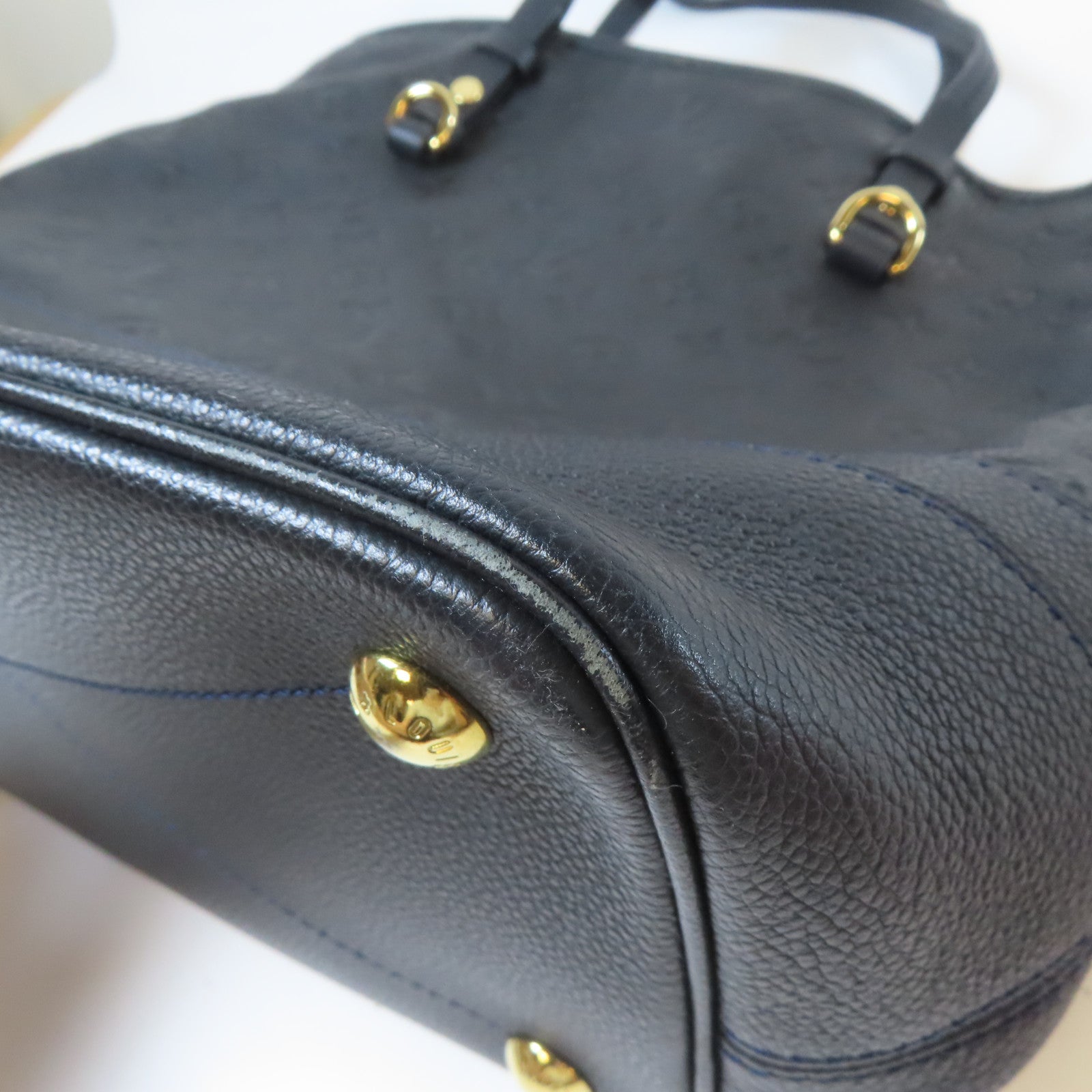 LOUIS VUITTON Monogram Empreinte Shoulder Bag金扣肩背袋黑色