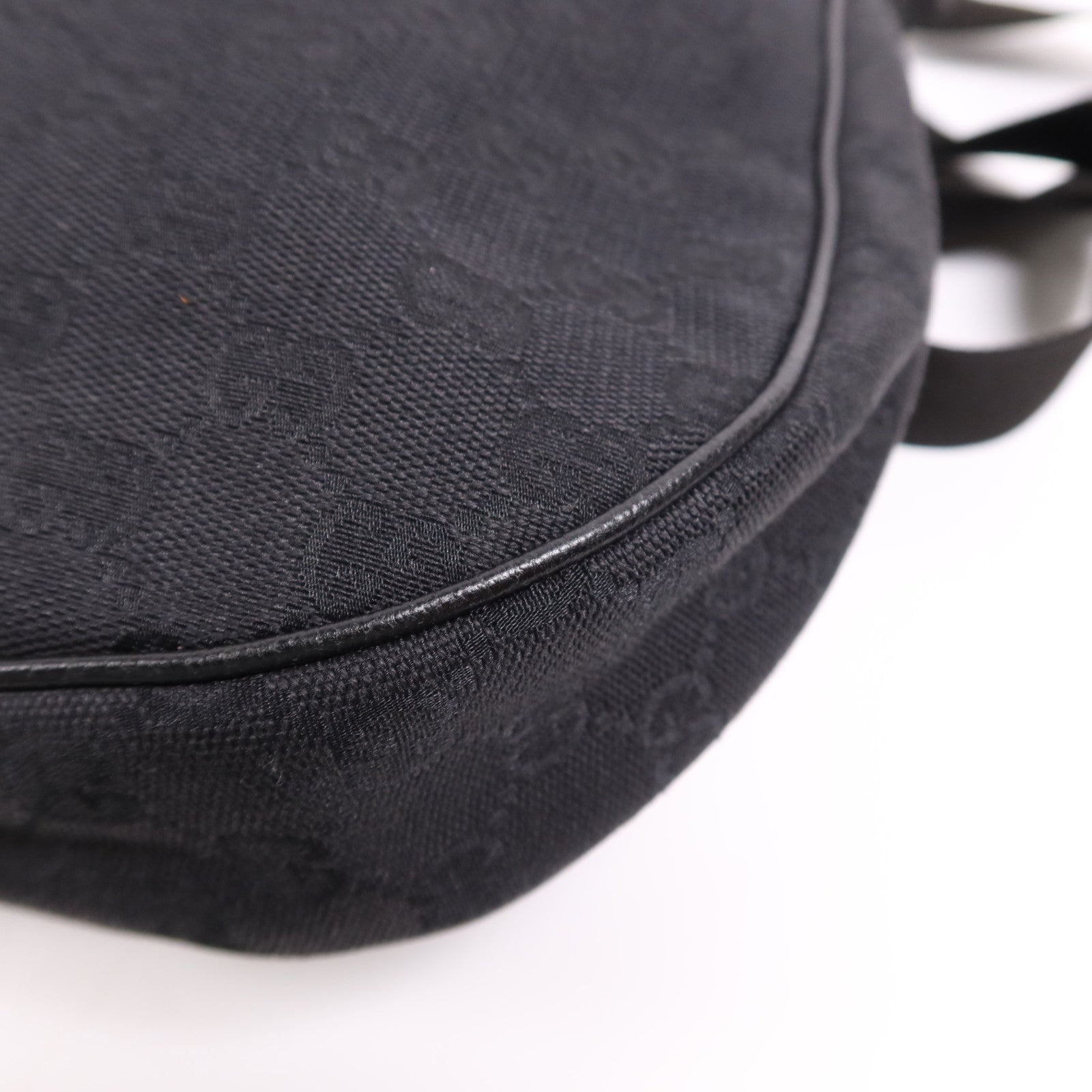 GUCCI 帆布Shoulder Bag銀扣肩背袋