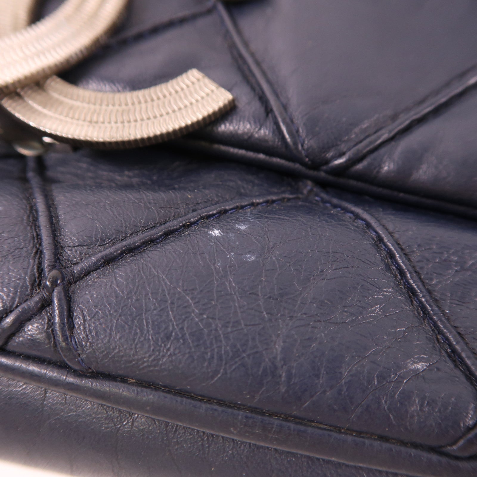 CHANEL 牛皮皮革Shoulder Bag銀扣肩背袋