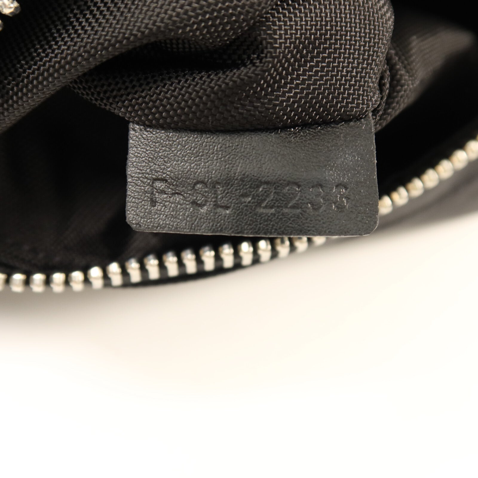 CELINE 帆布Trekking Shoulder Bag銀扣肩背袋