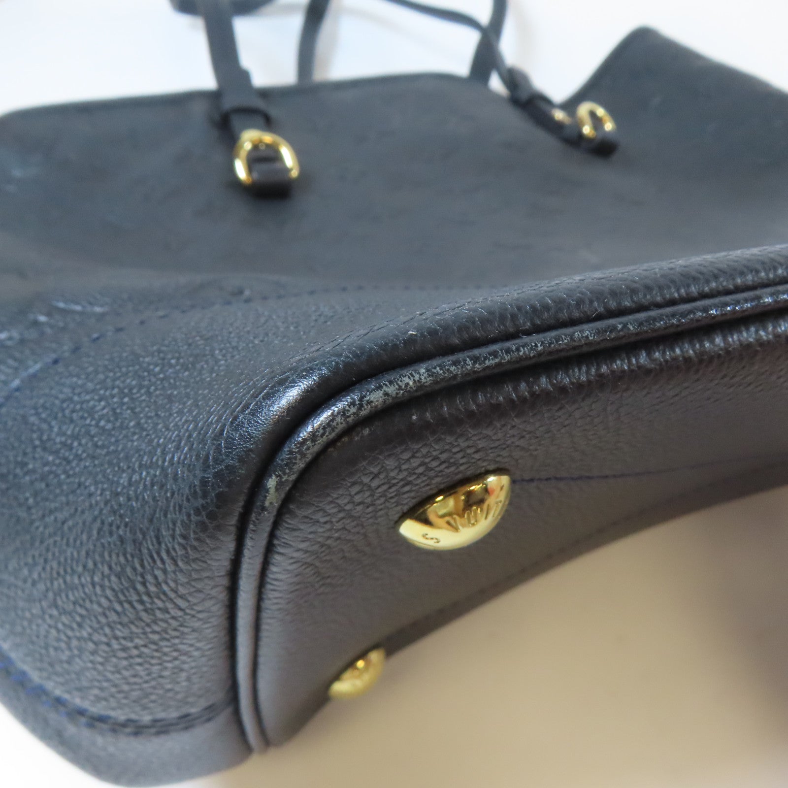 LOUIS VUITTON Monogram Empreinte Shoulder Bag金扣肩背袋黑色