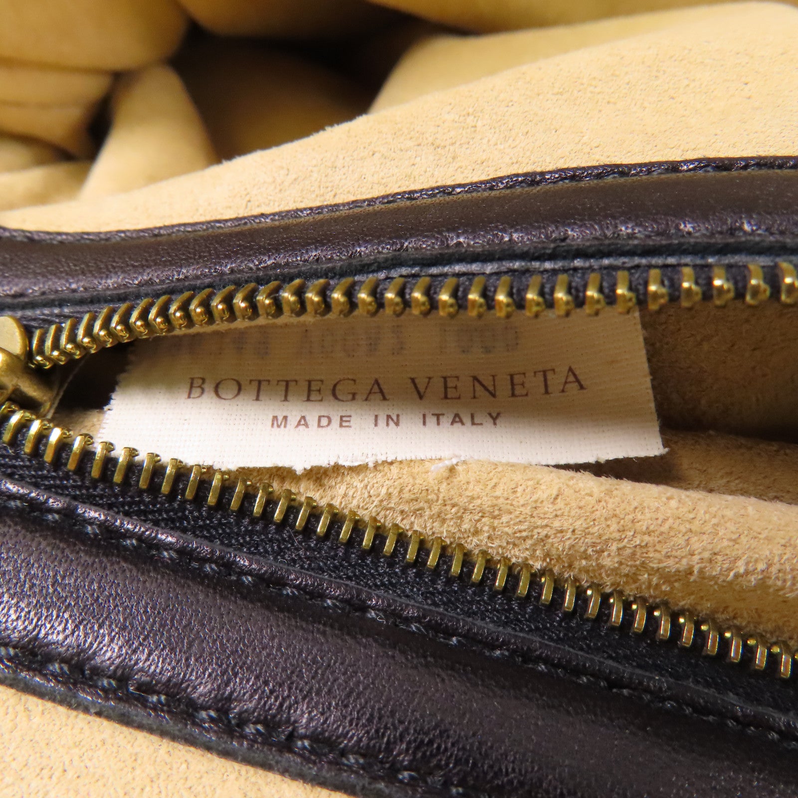 BOTTEGA VENETA 牛皮皮革Hand Bag金扣手挽袋