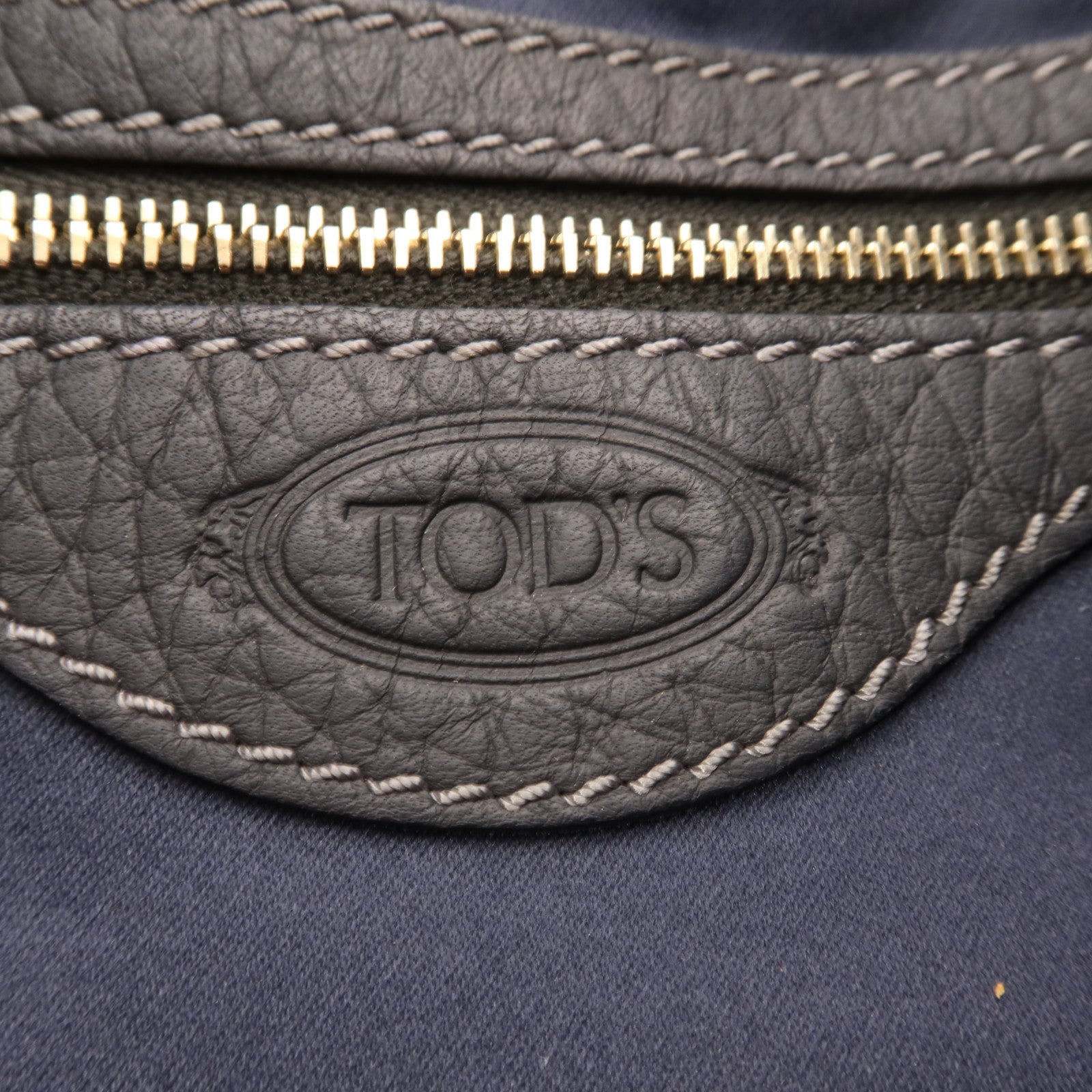 TOD'S 皮革Side Zip Shoulder Bag金扣肩背袋