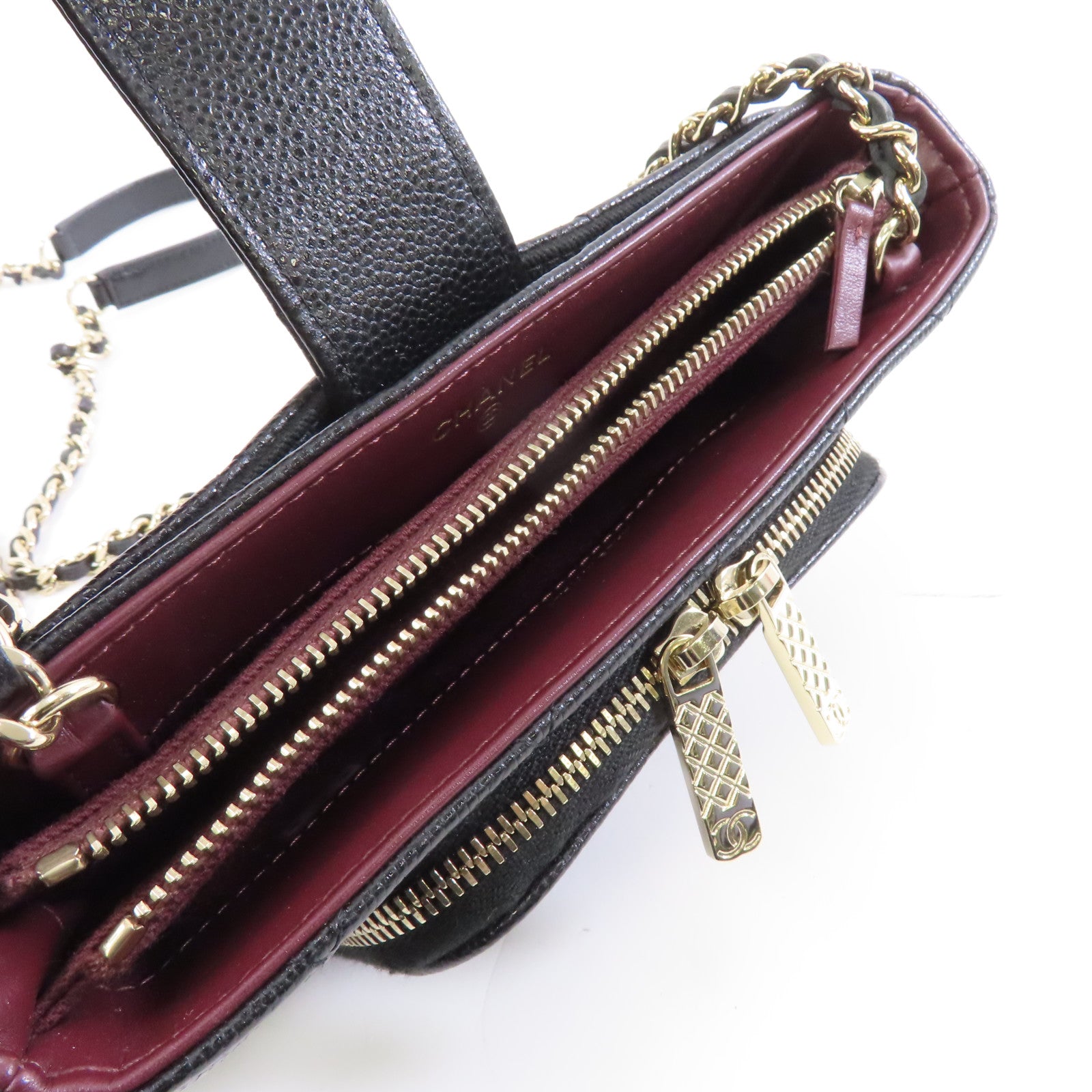 CHANEL 菱格Caviar皮革Affinity Phone Bag金扣鏈帶肩背袋黑色