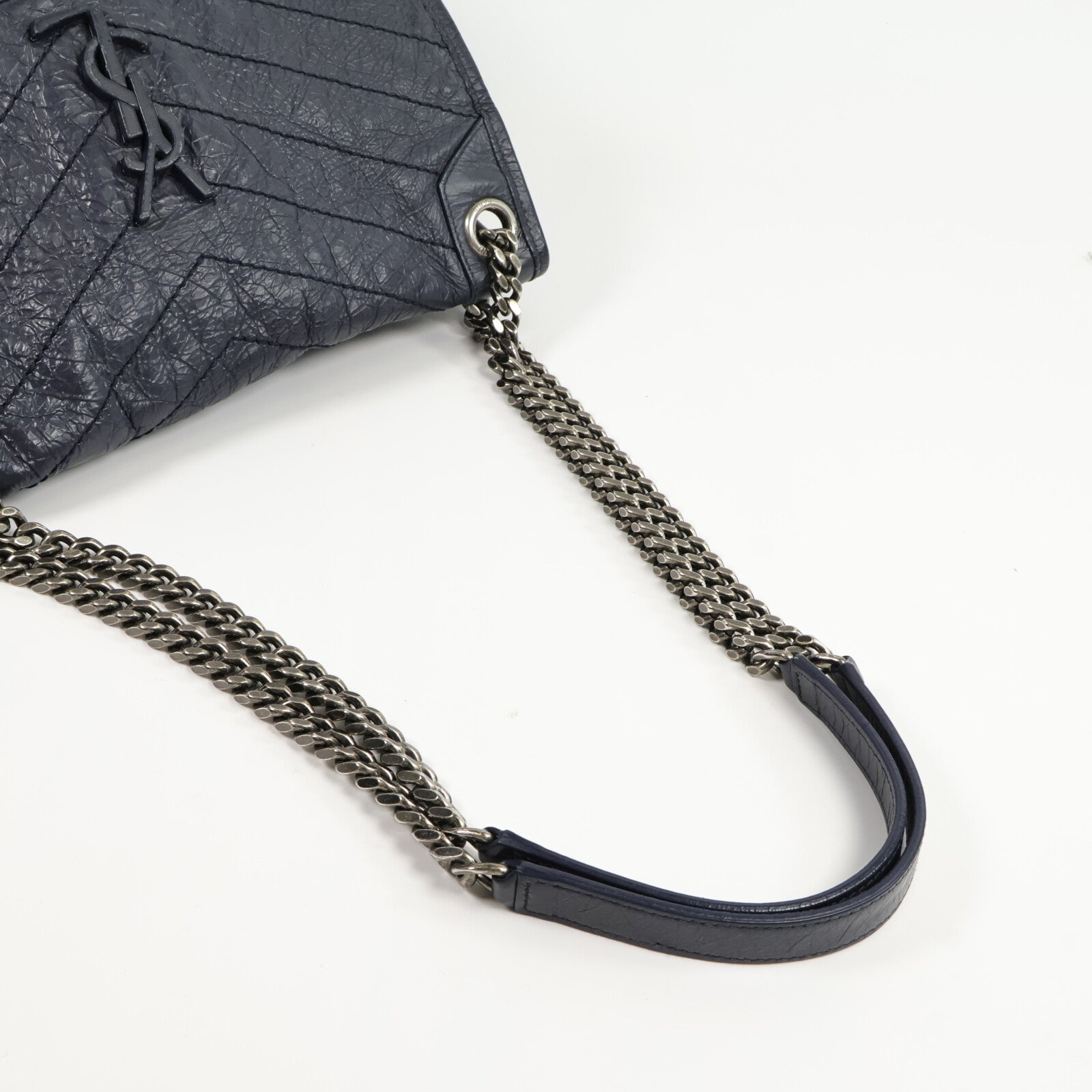SAINT LAURENT 牛皮皮革Niki Medium鏈帶肩背袋