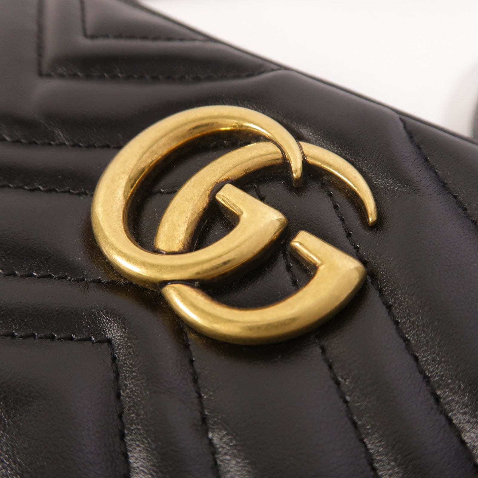 GUCCI 牛皮皮革GG Marmont肩背袋