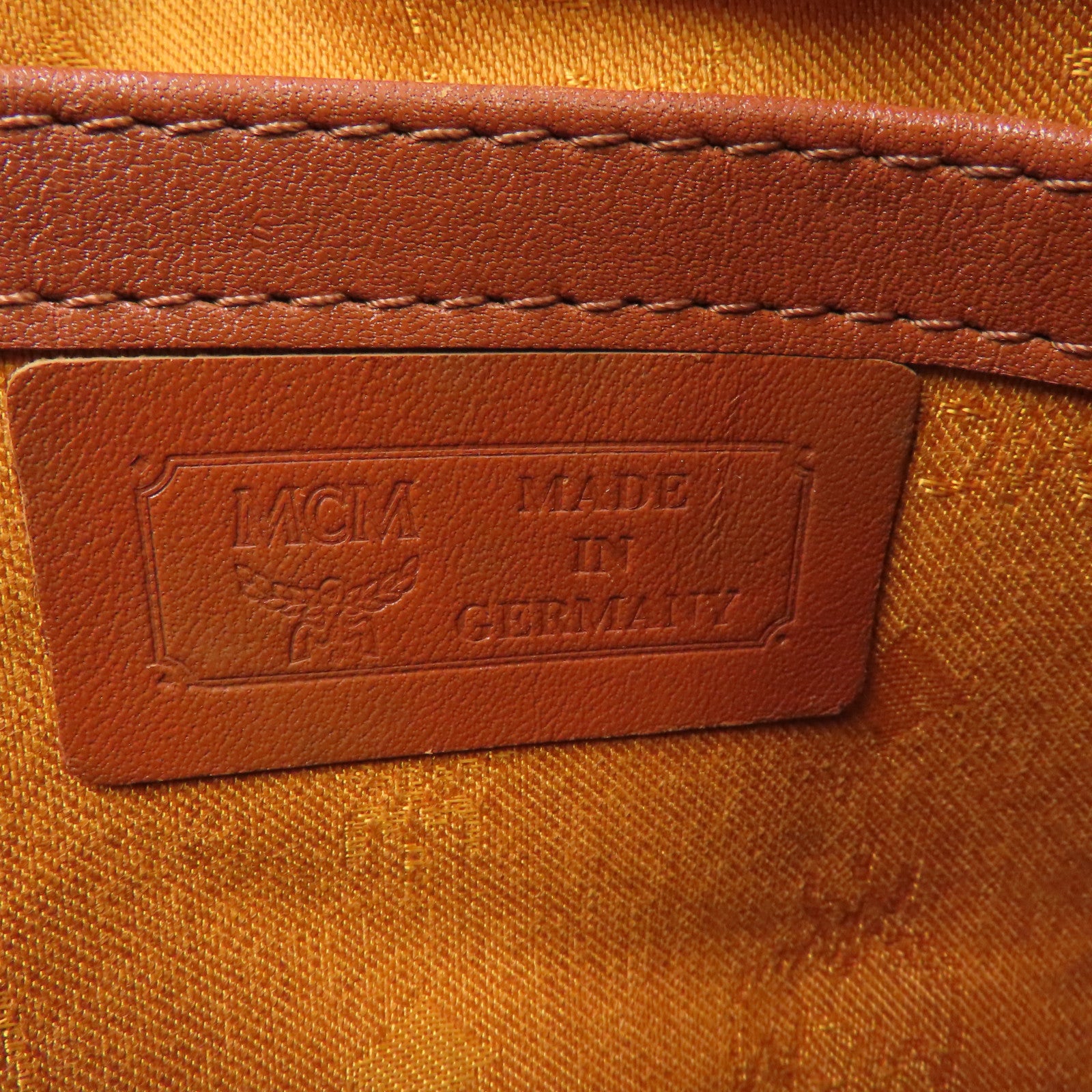 MCM 塗層帆布2 Way Shoulder金扣手挽肩背兩用袋啡色