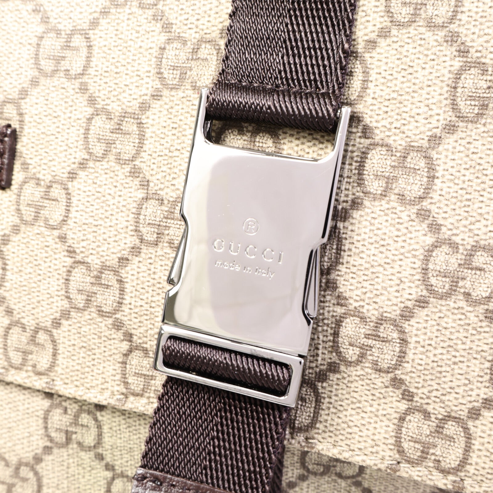 GUCCI 塗層帆布GG Supreme肩背袋