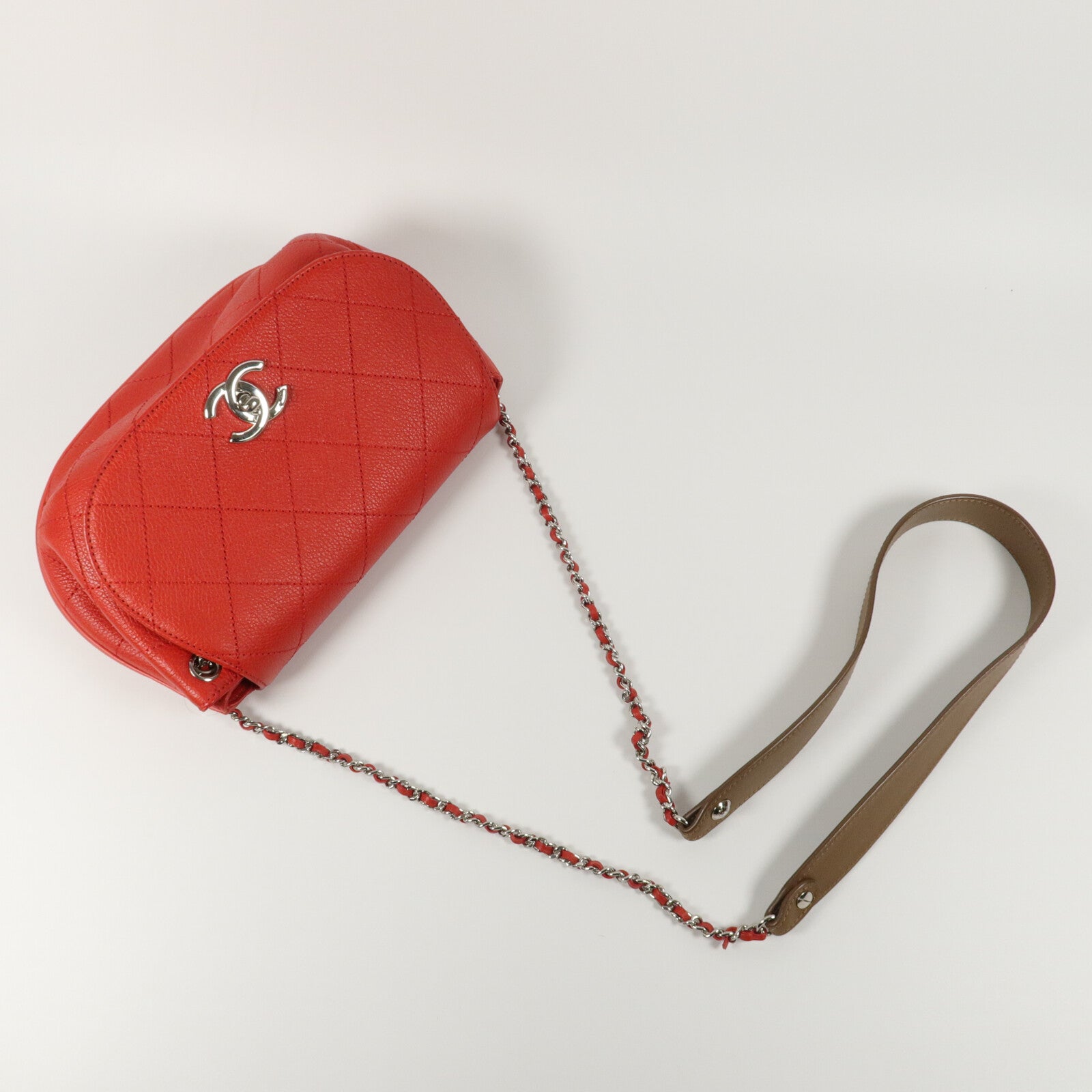 CHANEL 牛皮皮革Accordion Saddle Messenger鏈帶肩背袋