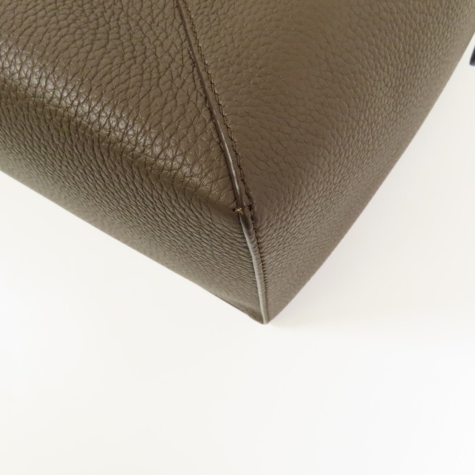 LOEWE 牛皮皮革Large Puzzle Edge銀扣手挽肩背兩用袋