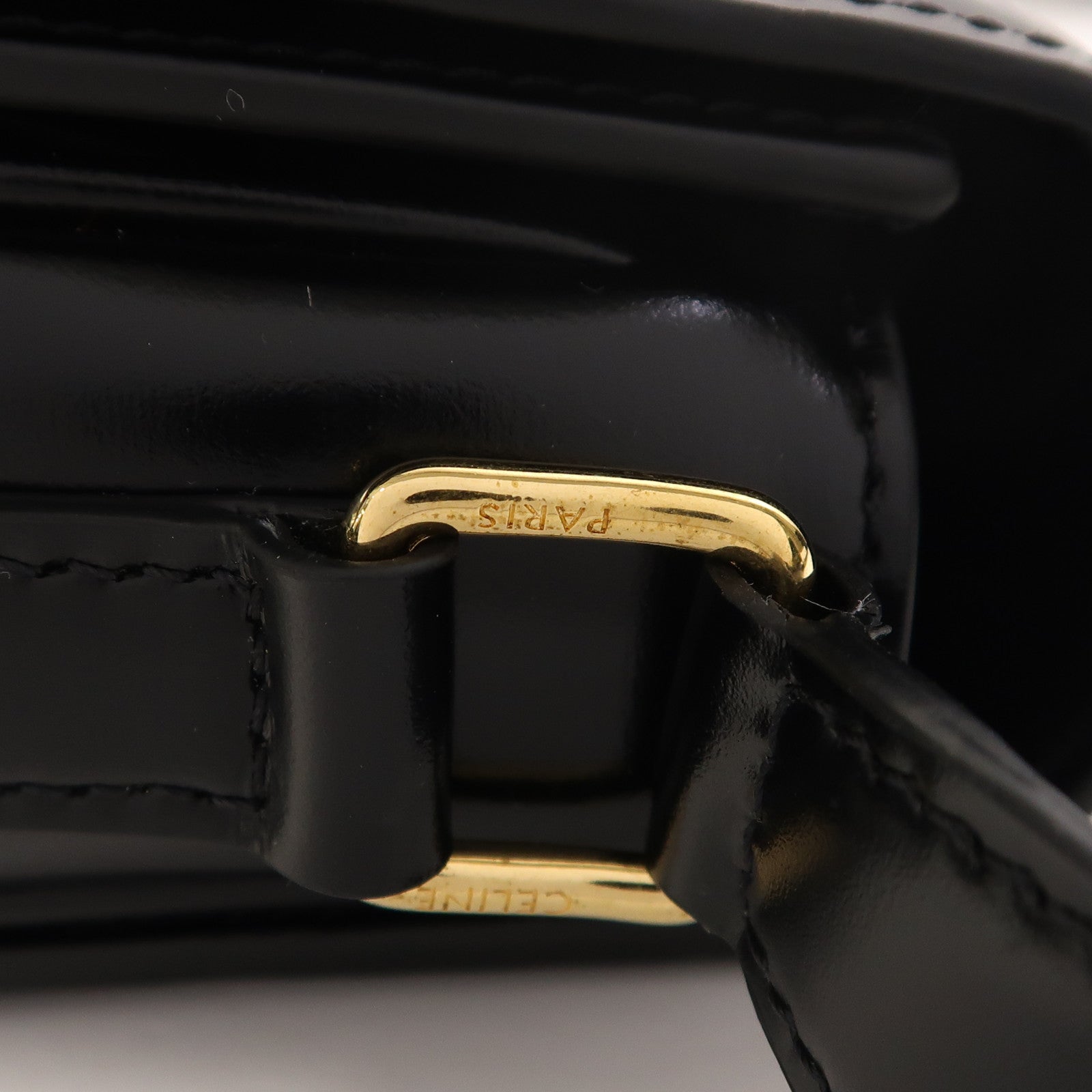 CELINE 牛皮皮革Classique Triomphe金扣肩背袋