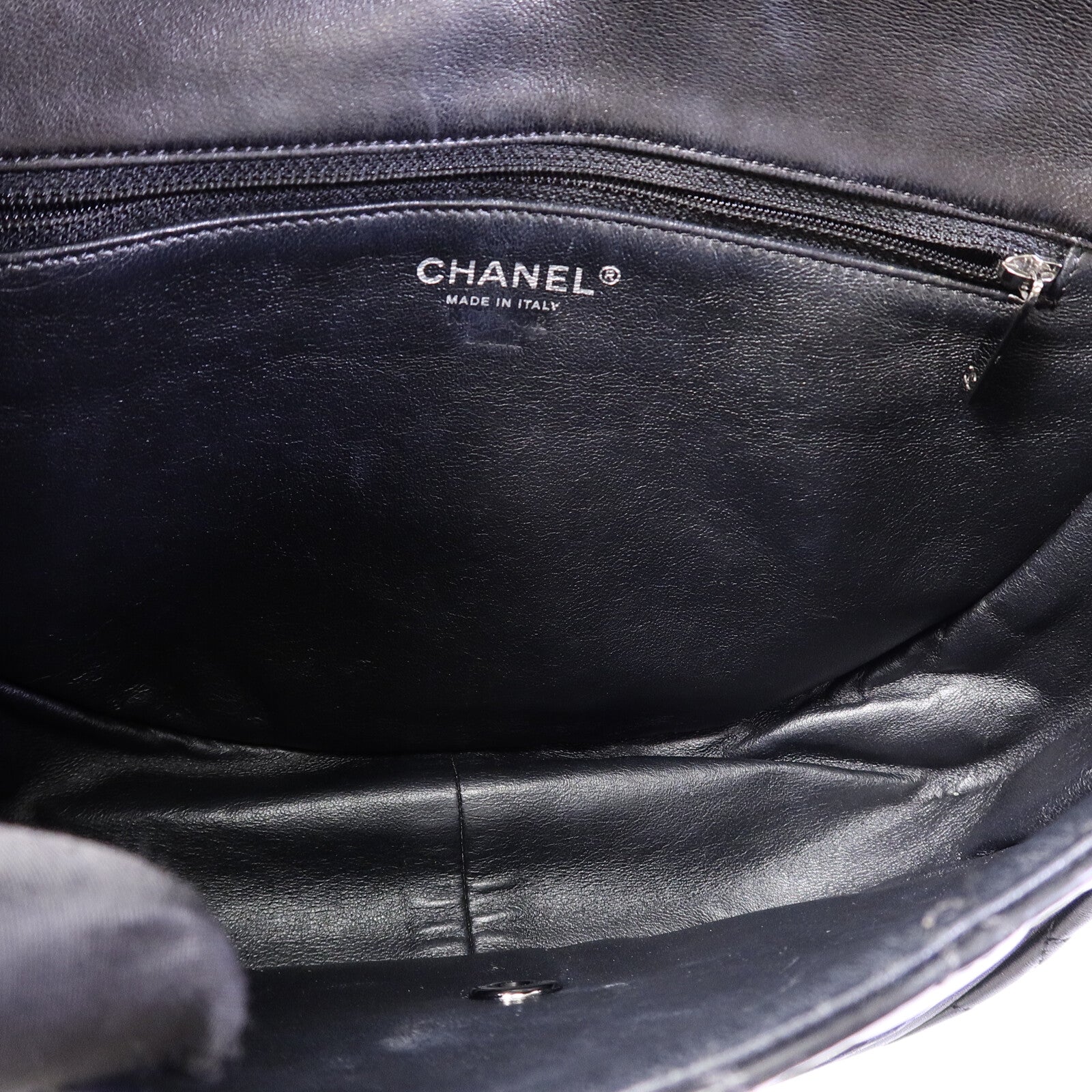 CHANEL 【激減優惠】漆皮皮革Shoulder Bag銀扣鏈帶肩背袋
