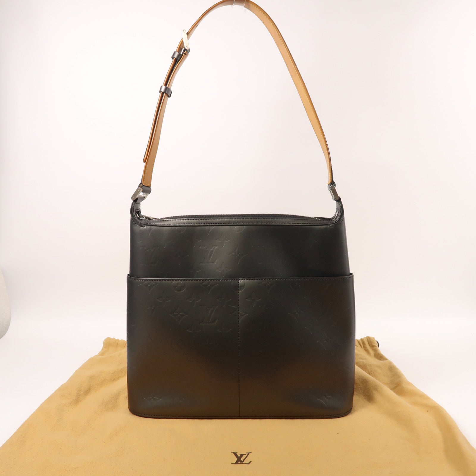 LOUIS VUITTON Monogram Matt Sutter銀扣肩背袋