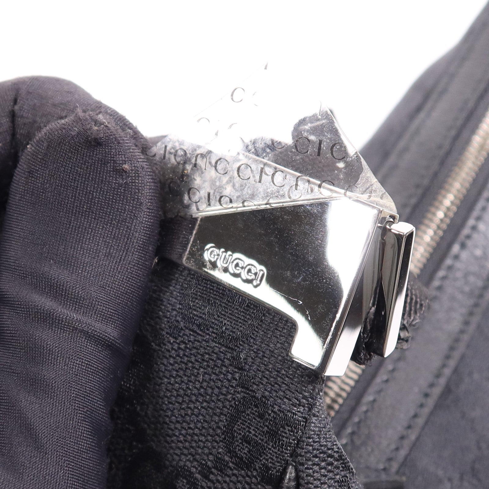 GUCCI 帆布Shoulder Bag銀扣肩背袋