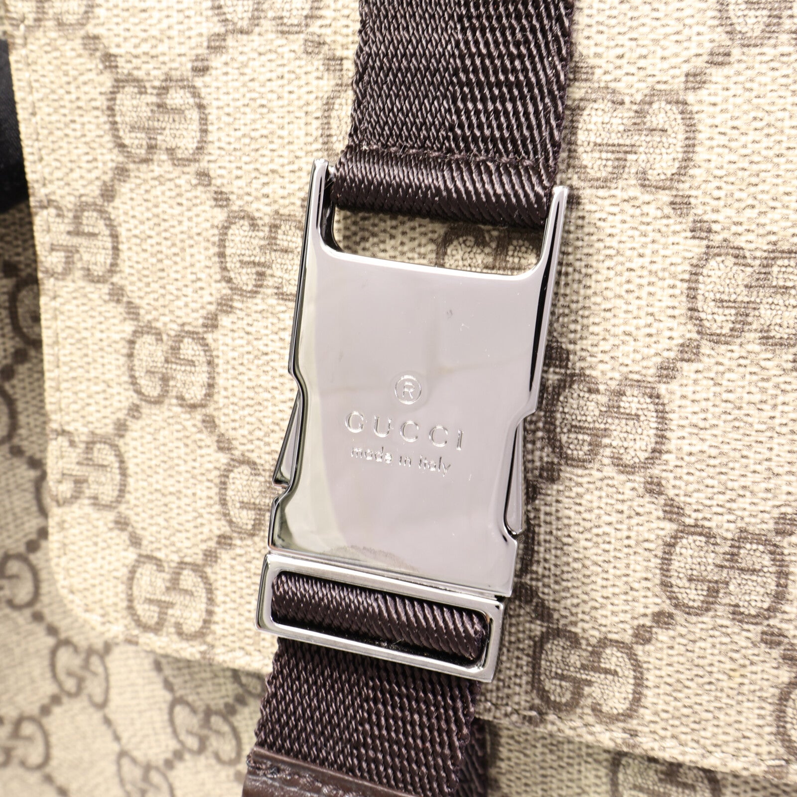 GUCCI 塗層帆布GG Supreme肩背袋