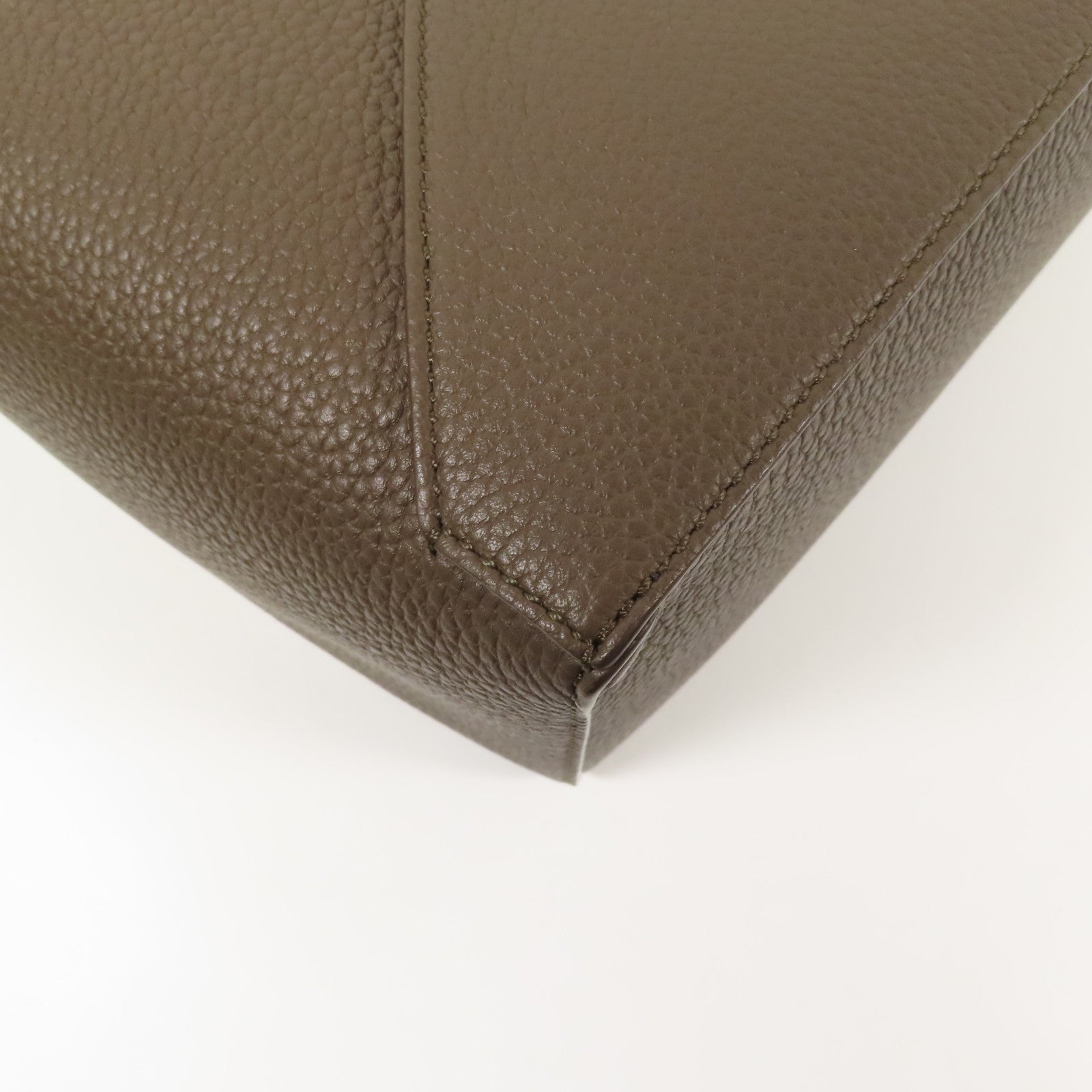 LOEWE 牛皮皮革Large Puzzle Edge銀扣手挽肩背兩用袋