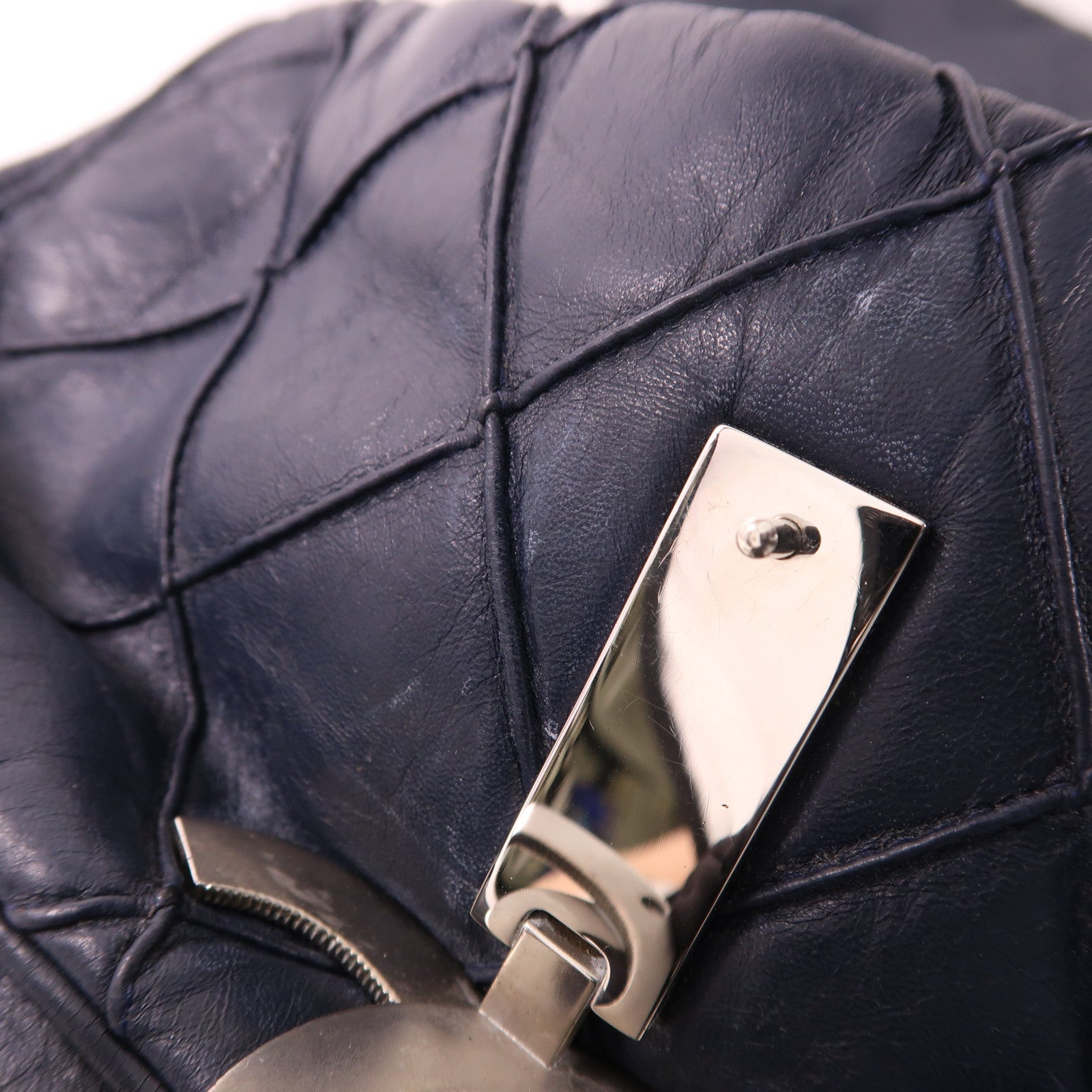 CHANEL 牛皮皮革Shoulder Bag銀扣肩背袋