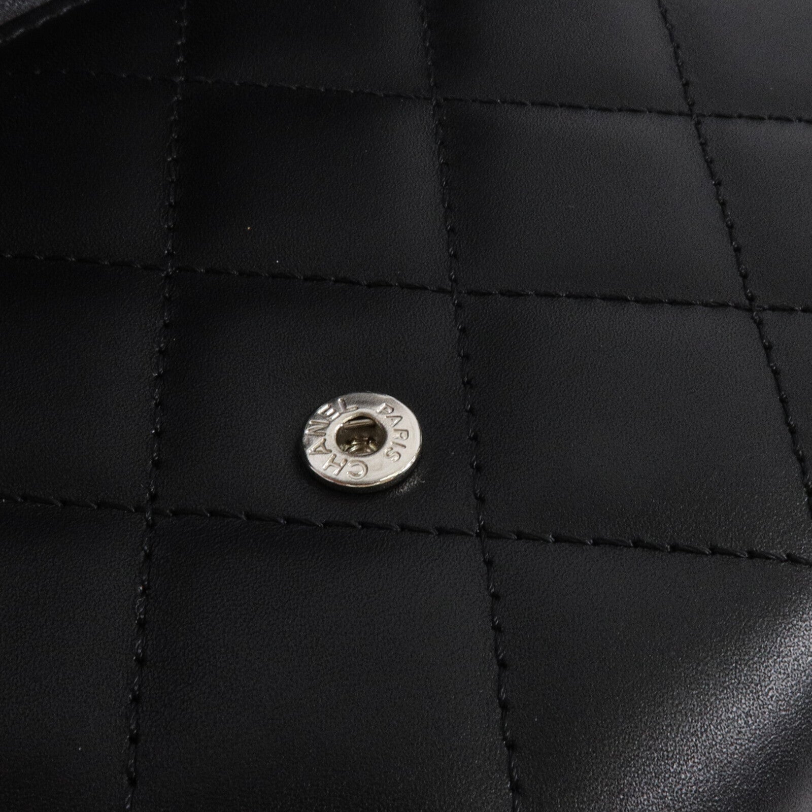 CHANEL 牛皮皮革Cambon Wallet銀扣長錢包