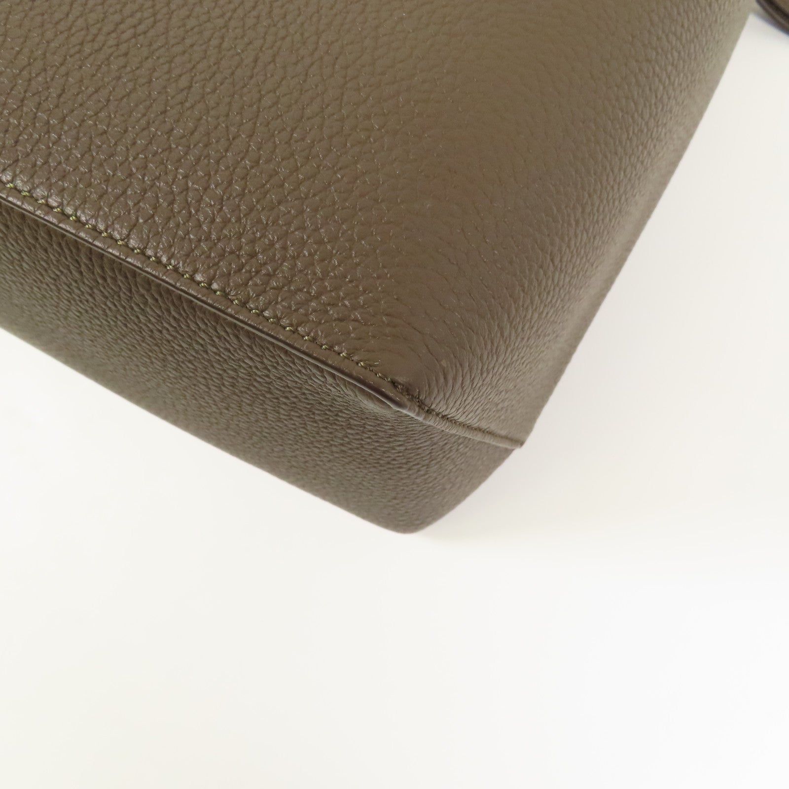 LOEWE 牛皮皮革Large Puzzle Edge銀扣手挽肩背兩用袋