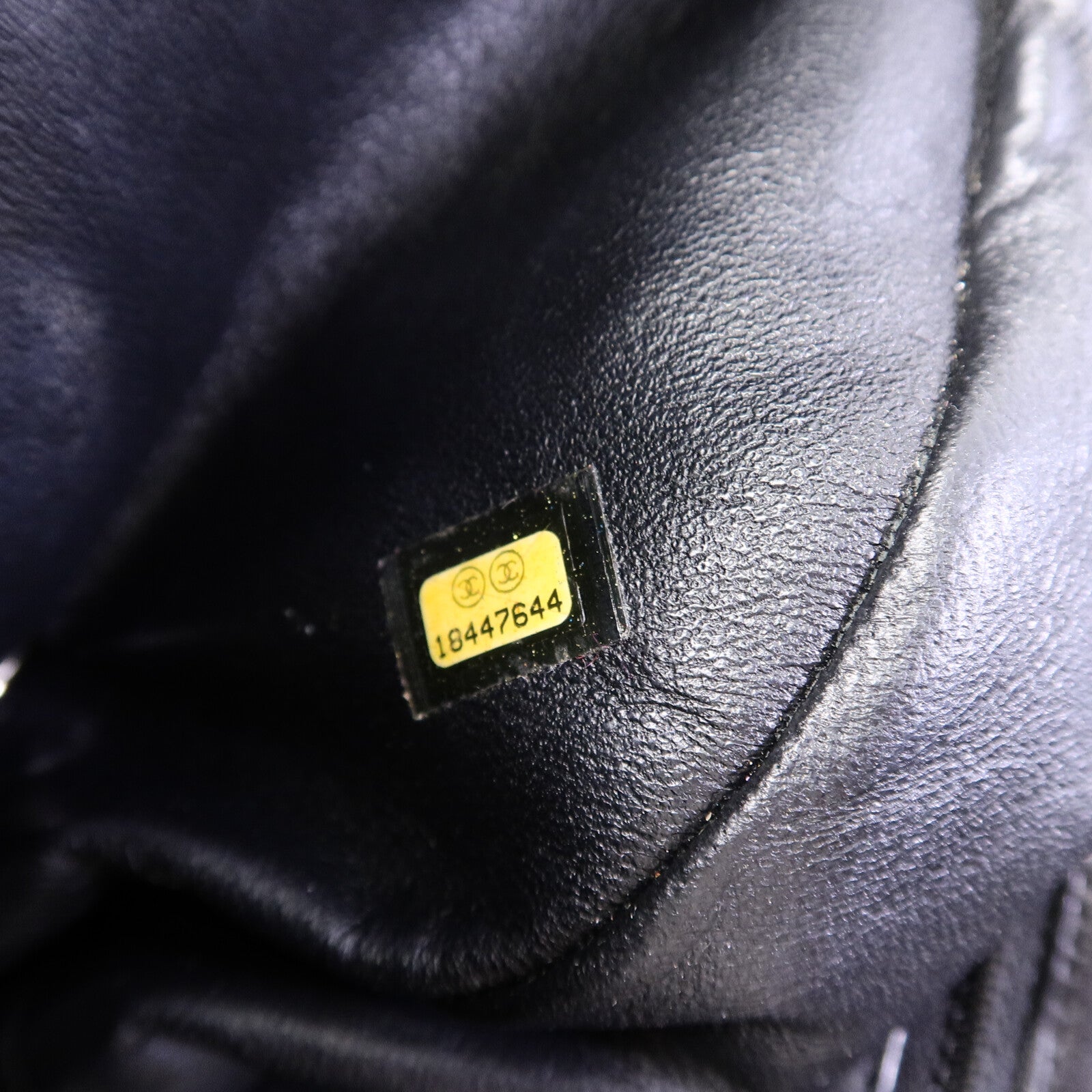 CHANEL 【激減優惠】漆皮皮革Shoulder Bag銀扣鏈帶肩背袋