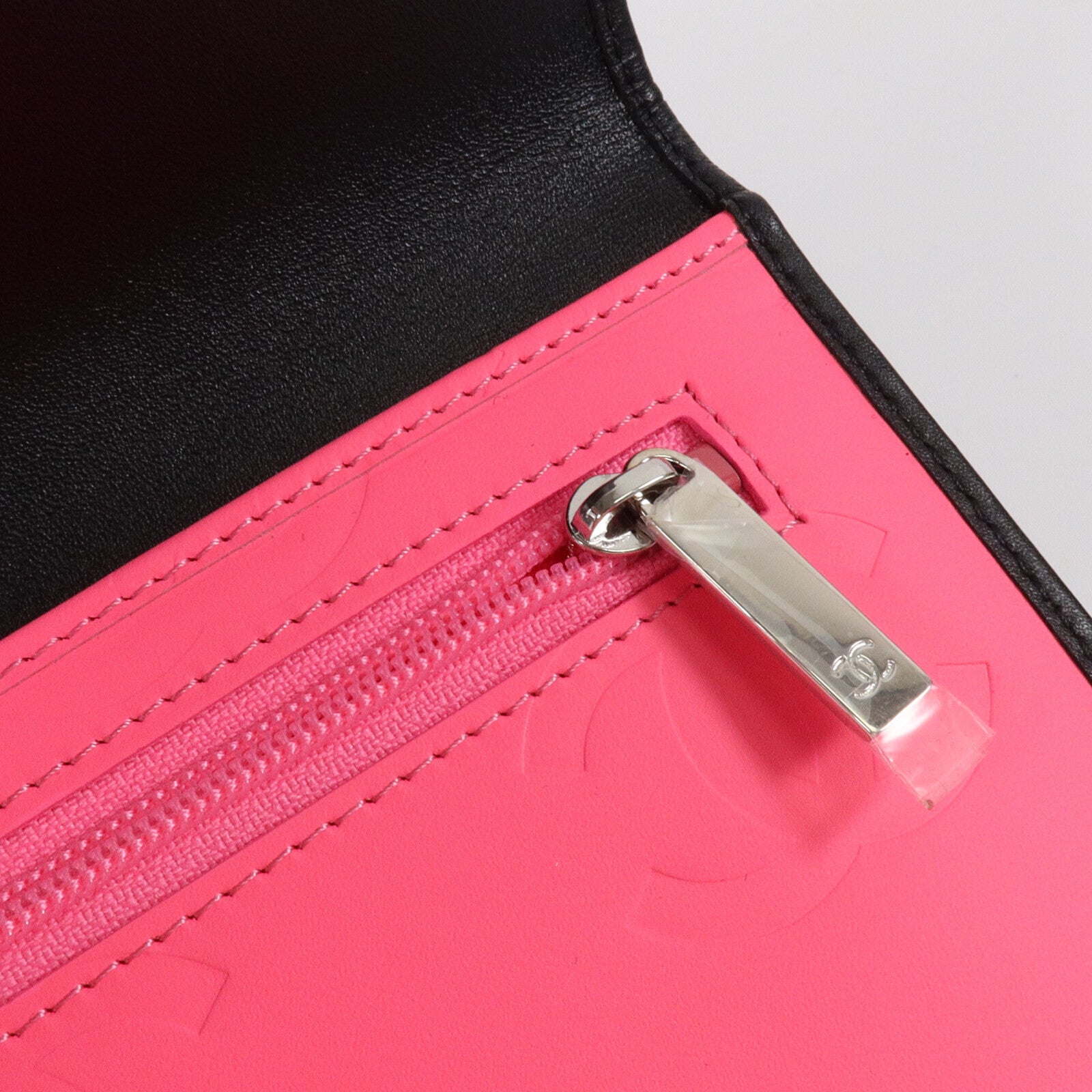CHANEL 牛皮皮革Cambon Wallet銀扣長錢包