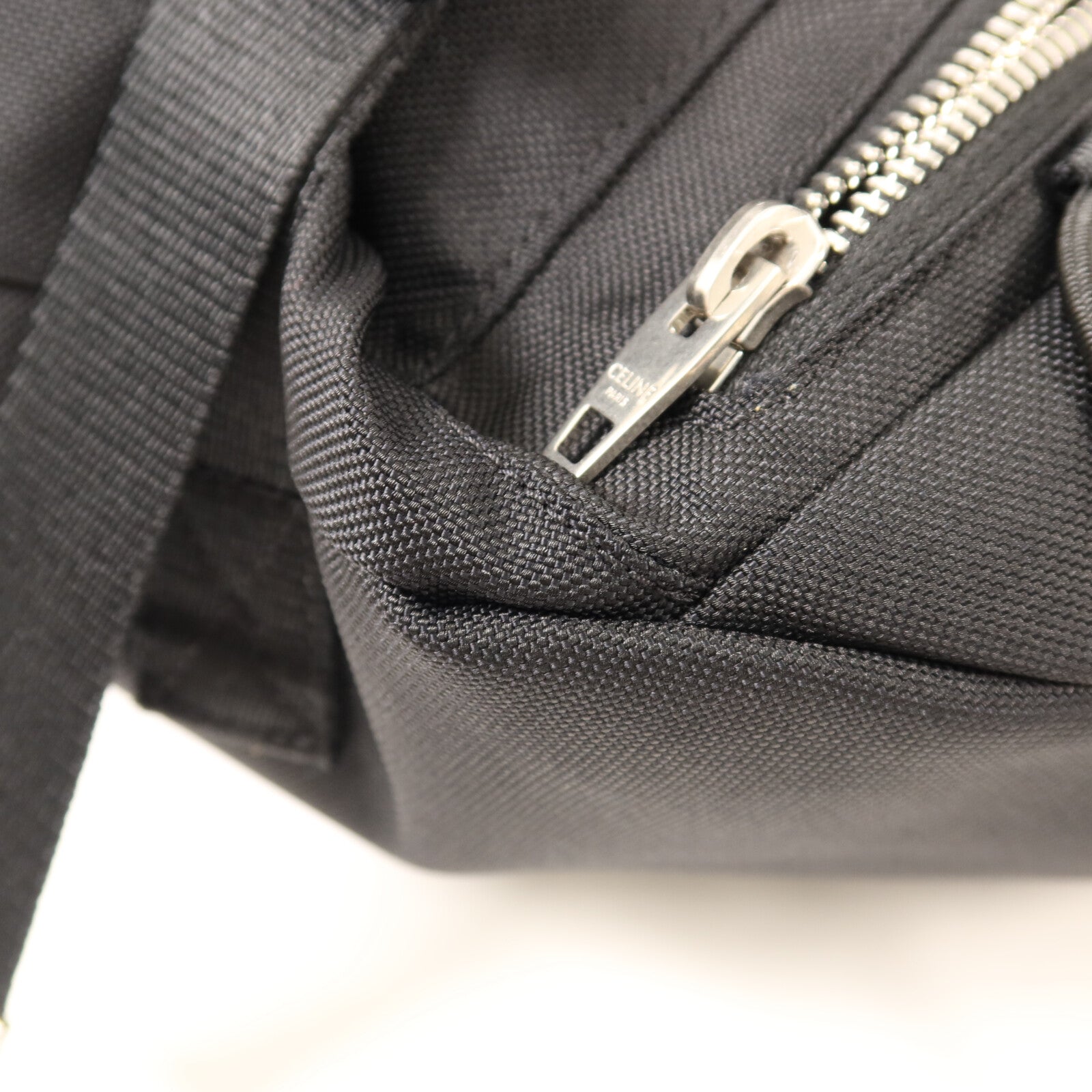 CELINE 帆布Trekking Shoulder Bag銀扣肩背袋