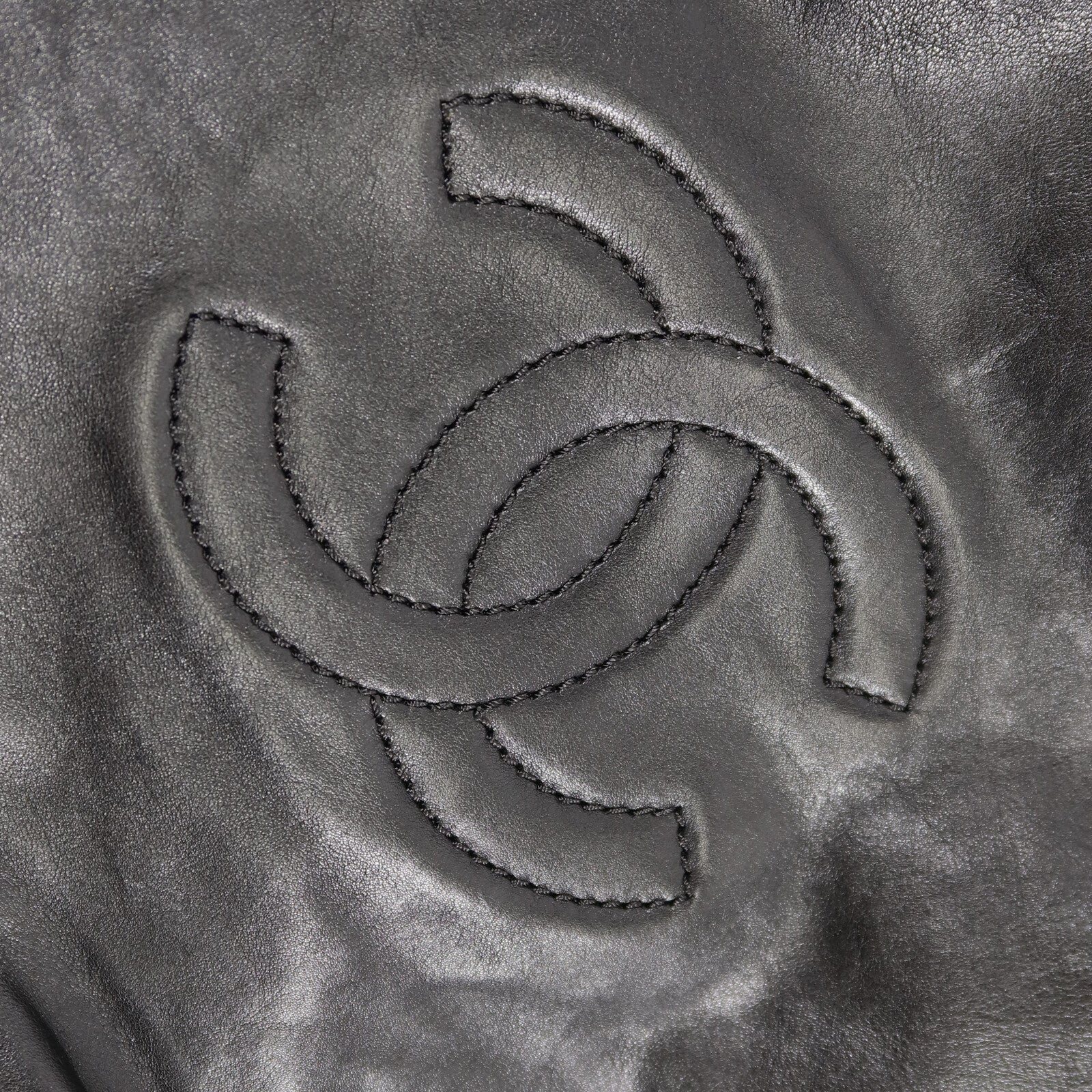 CHANEL 牛皮皮革Chain Shoulder Bag鏈帶肩背袋