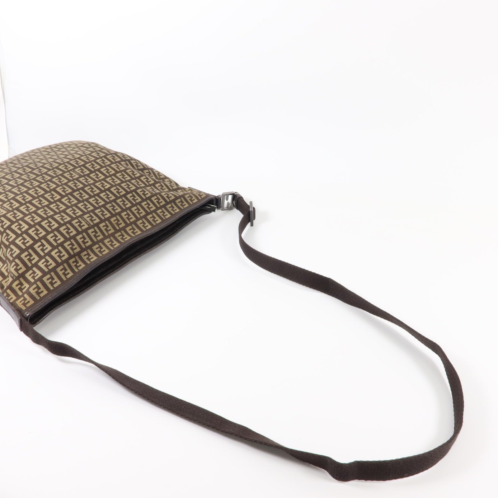 FENDI 帆布Zucchino Shoulder Bag肩背袋