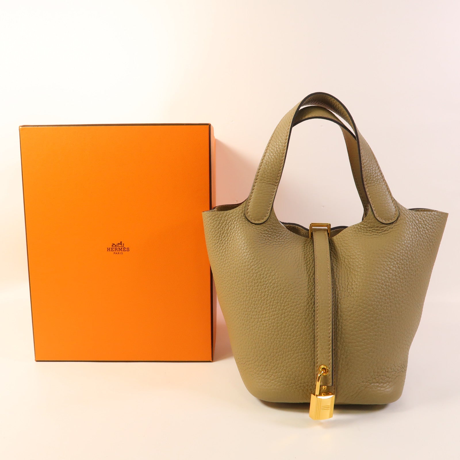HERMES Clemence皮革Picotin PM金扣手挽袋Beige Marfa
