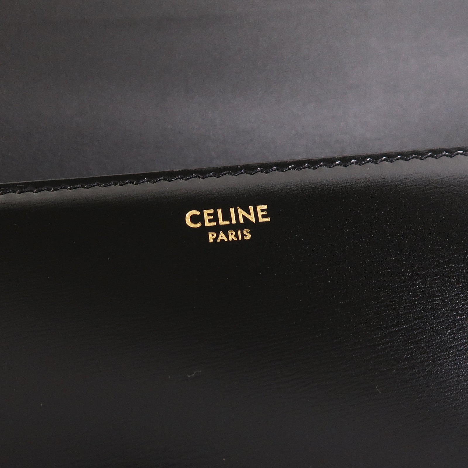 CELINE 牛皮皮革Classique Triomphe金扣肩背袋
