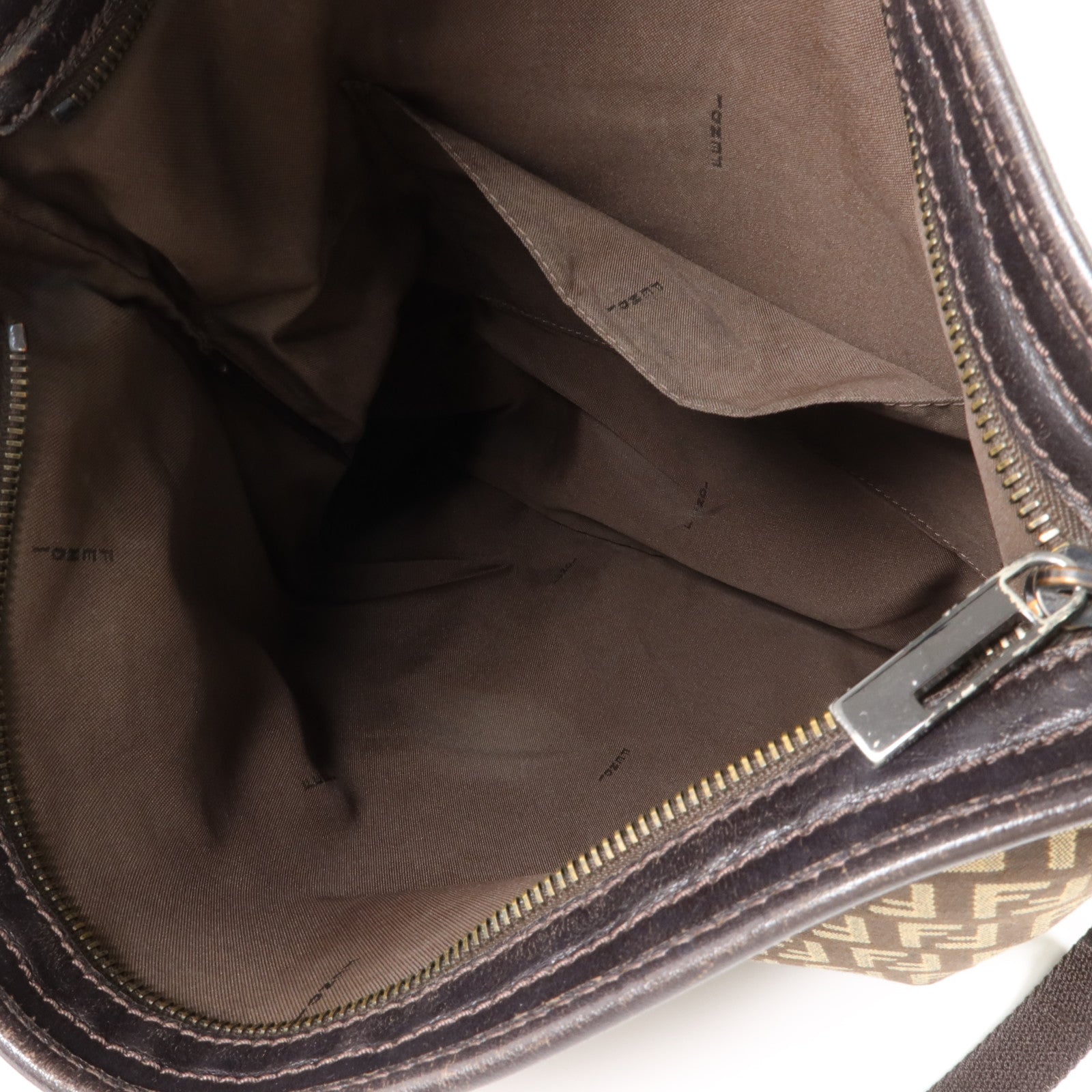 FENDI 帆布Zucchino Shoulder Bag肩背袋