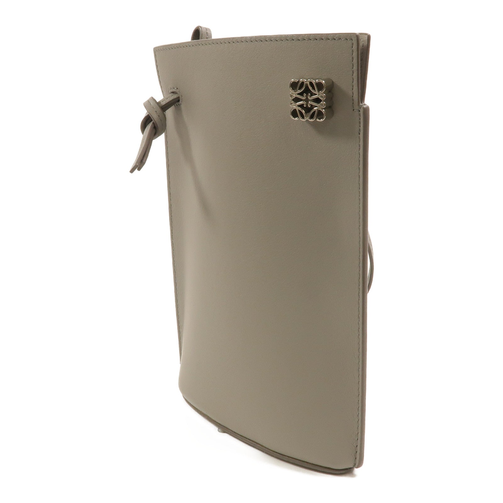 LOEWE 牛皮皮革Dice Pocker肩背袋