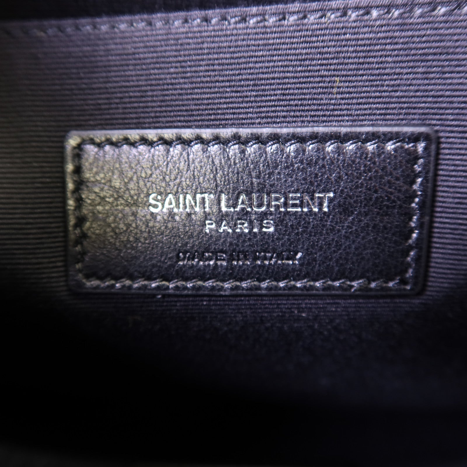 SAINT LAURENT 牛皮皮革Pouch銀扣手拿包