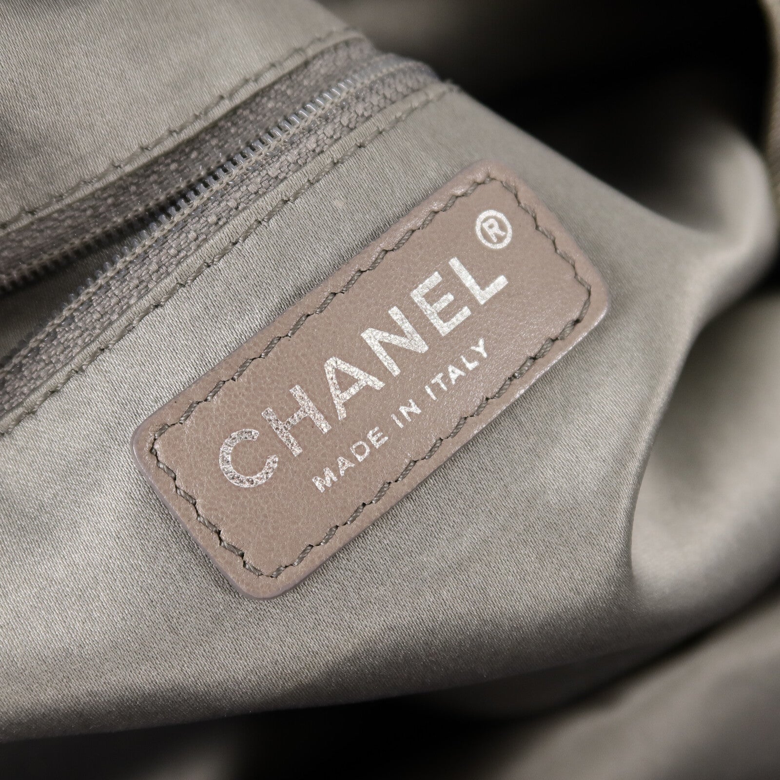 CHANEL 牛皮皮革Chain Shoulder Bag鏈帶肩背袋