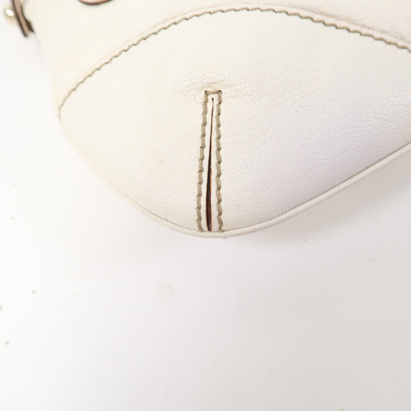 GUCCI 牛皮皮革Shoulder Bag金扣肩背袋白色