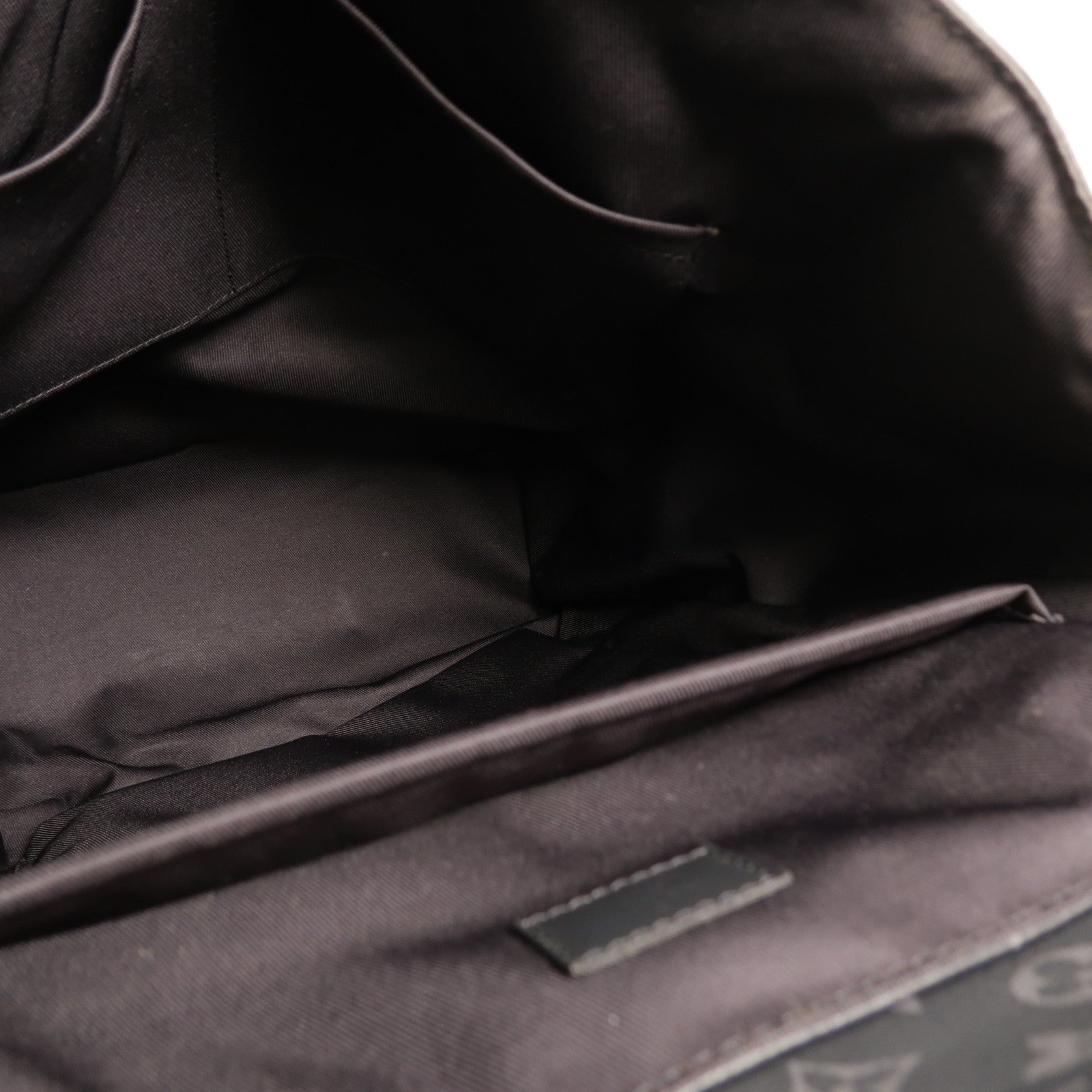 LOUIS VUITTON Monogram Eclipse Steamer Backpack背包