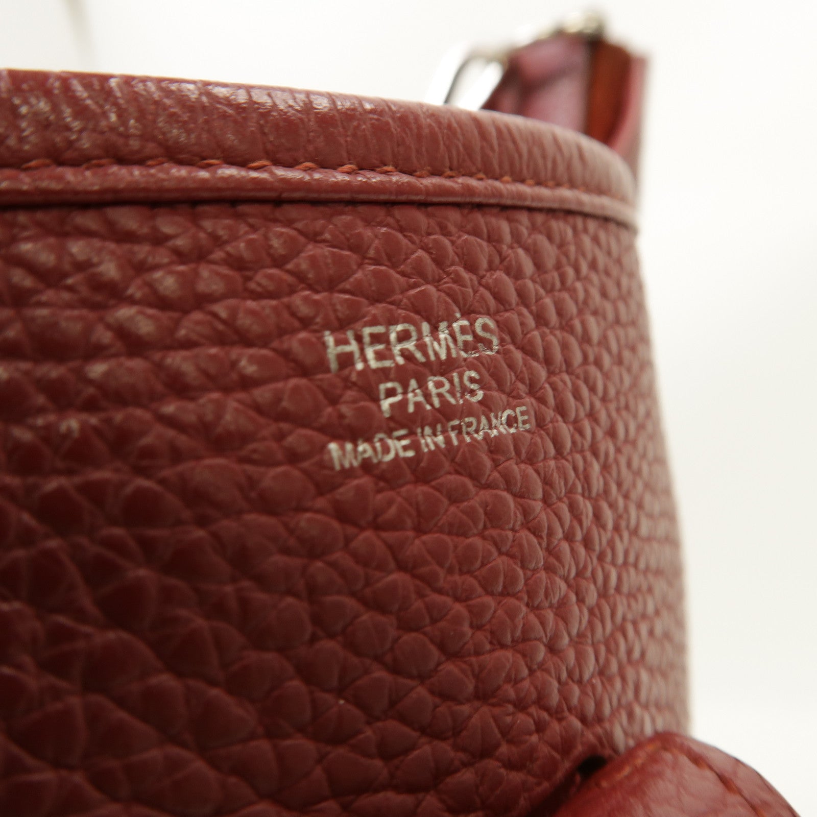 HERMES Clemence皮革Evelyne PM銀扣肩背袋紅寶石色