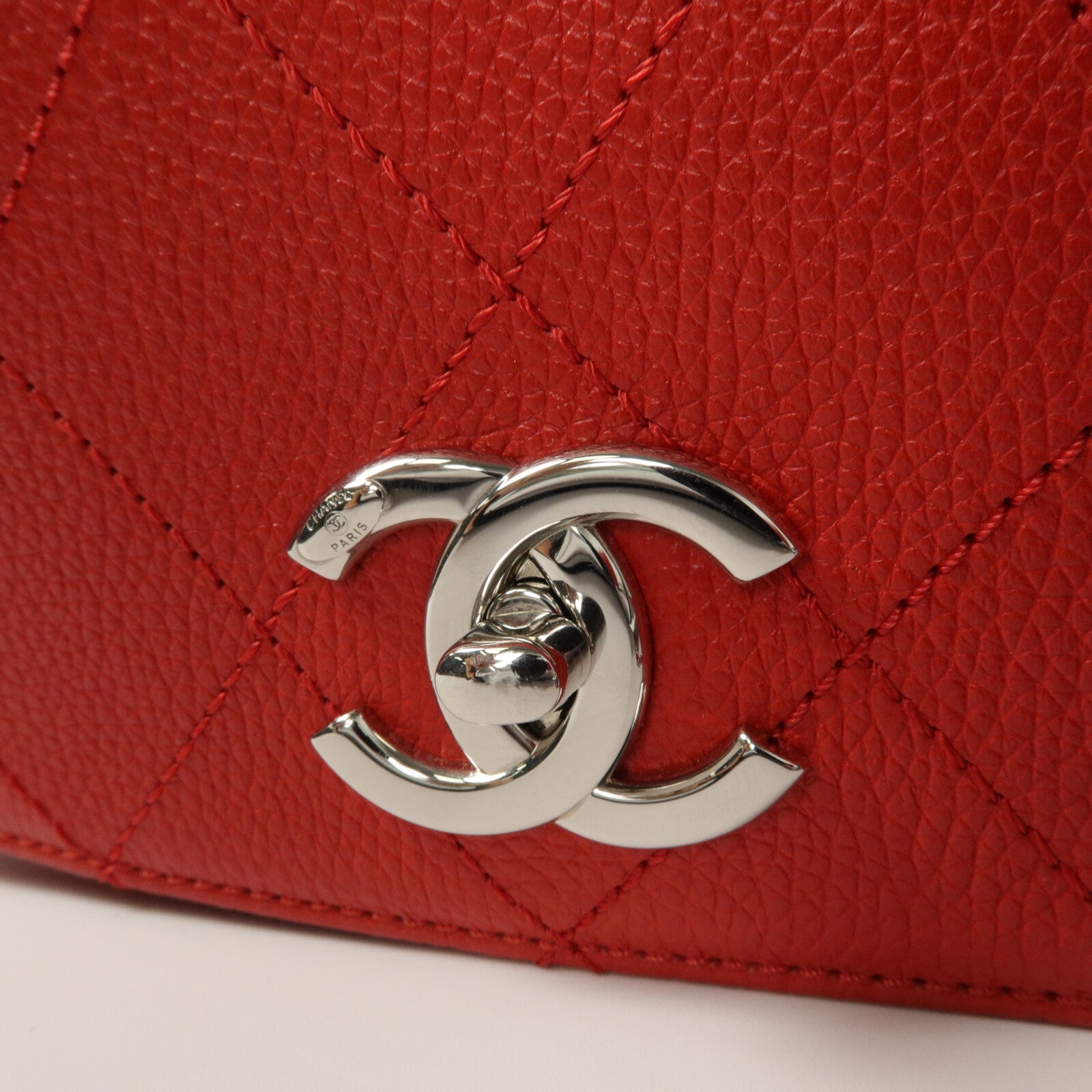 CHANEL 牛皮皮革Accordion Saddle Messenger鏈帶肩背袋