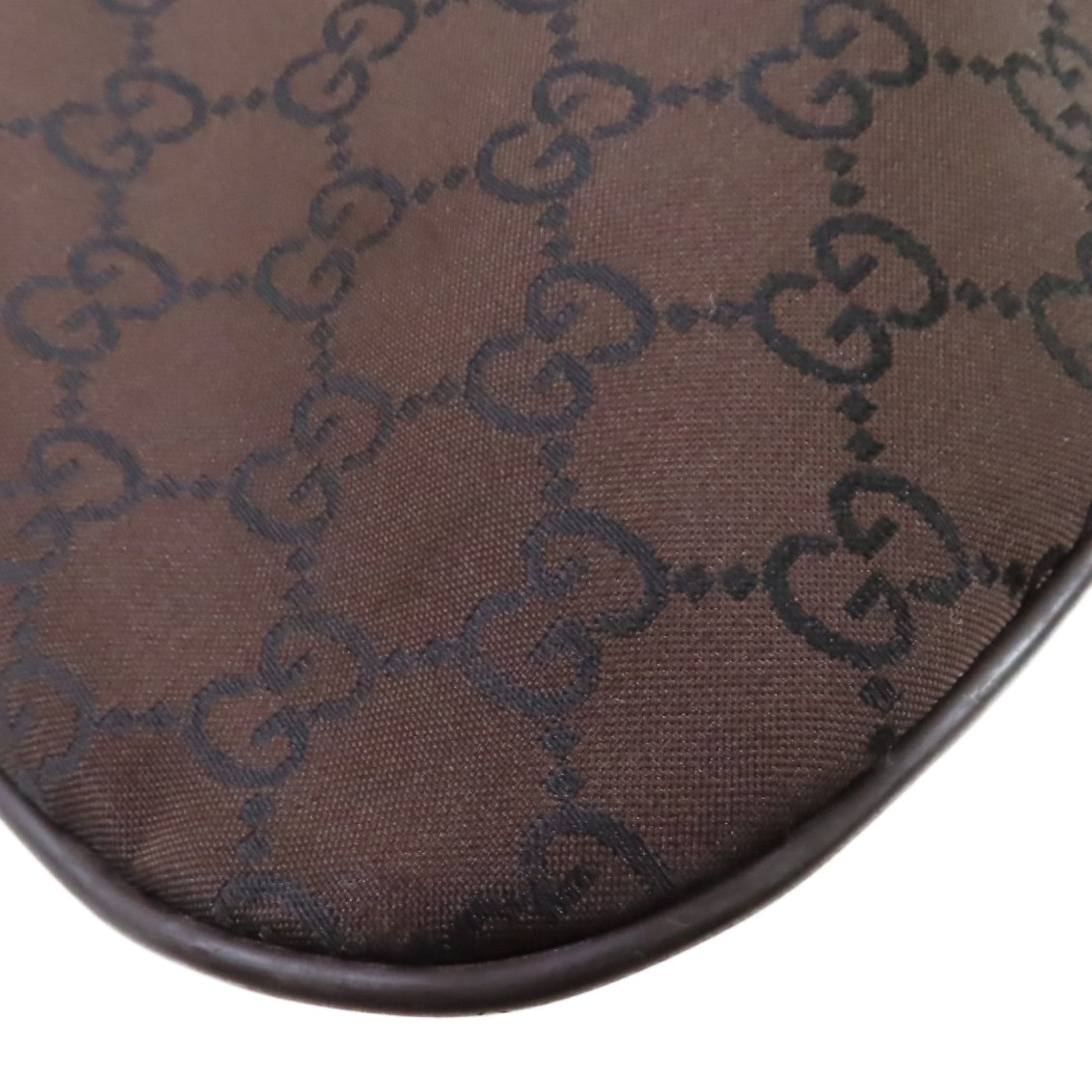 GUCCI GG尼龍帆布Shoulder Bag銀扣肩背袋啡色