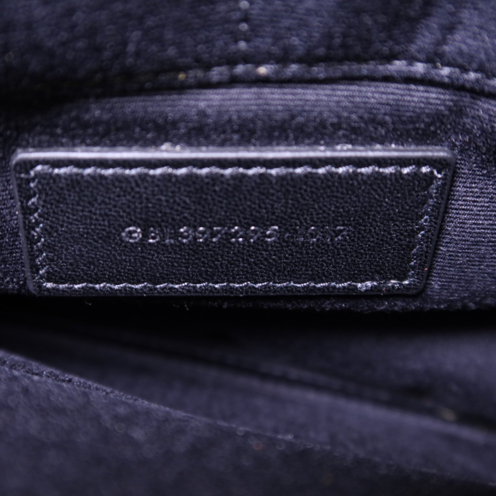 SAINT LAURENT 牛皮皮革Pouch銀扣手拿包