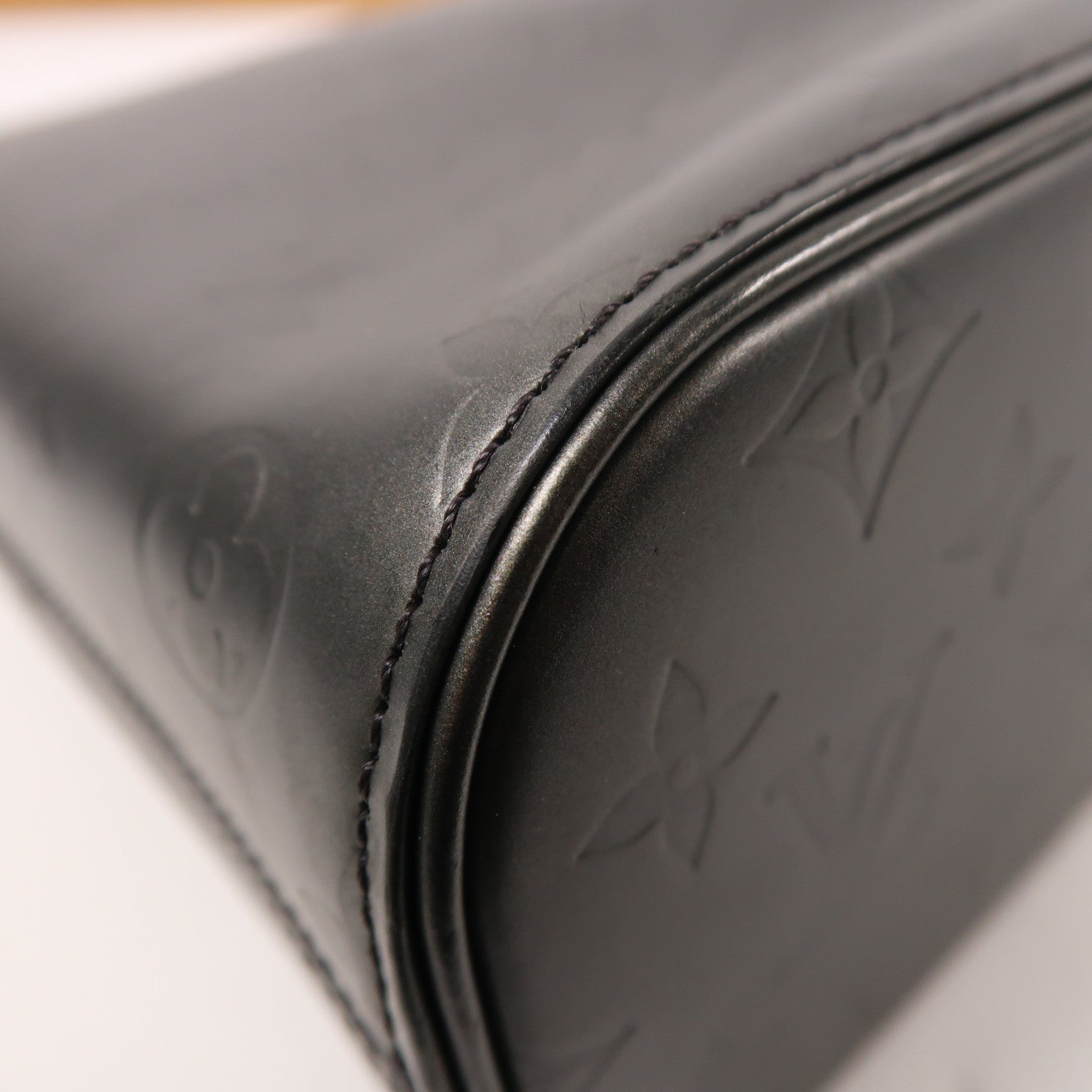 LOUIS VUITTON Monogram Matt Sutter銀扣肩背袋