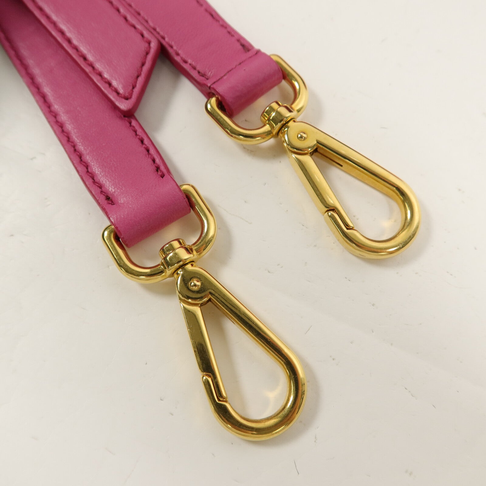 Miu Miu 羊皮皮革2 Way Shoulder手挽肩背兩用袋