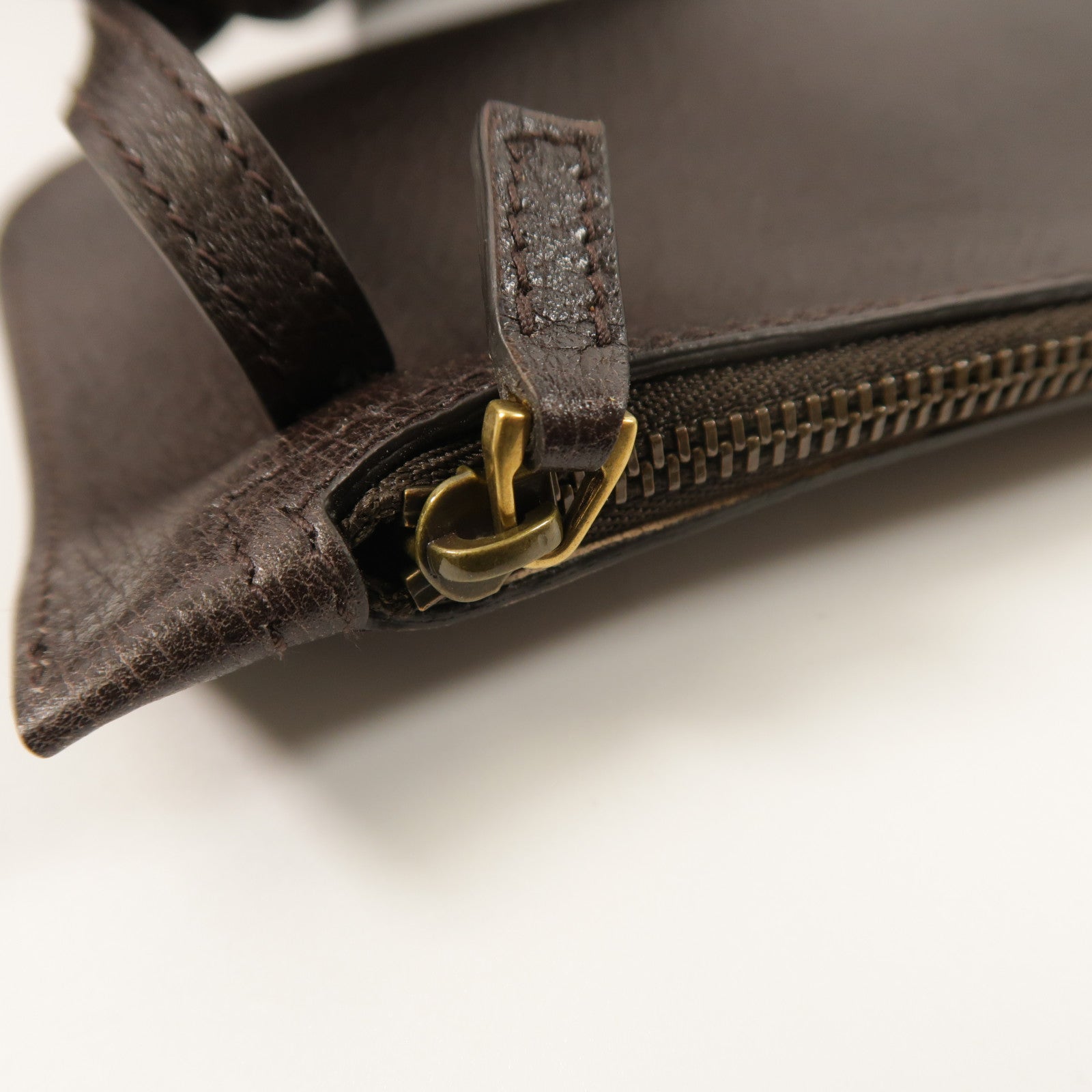 GUCCI 牛皮皮革Jackie Medium金扣肩背袋