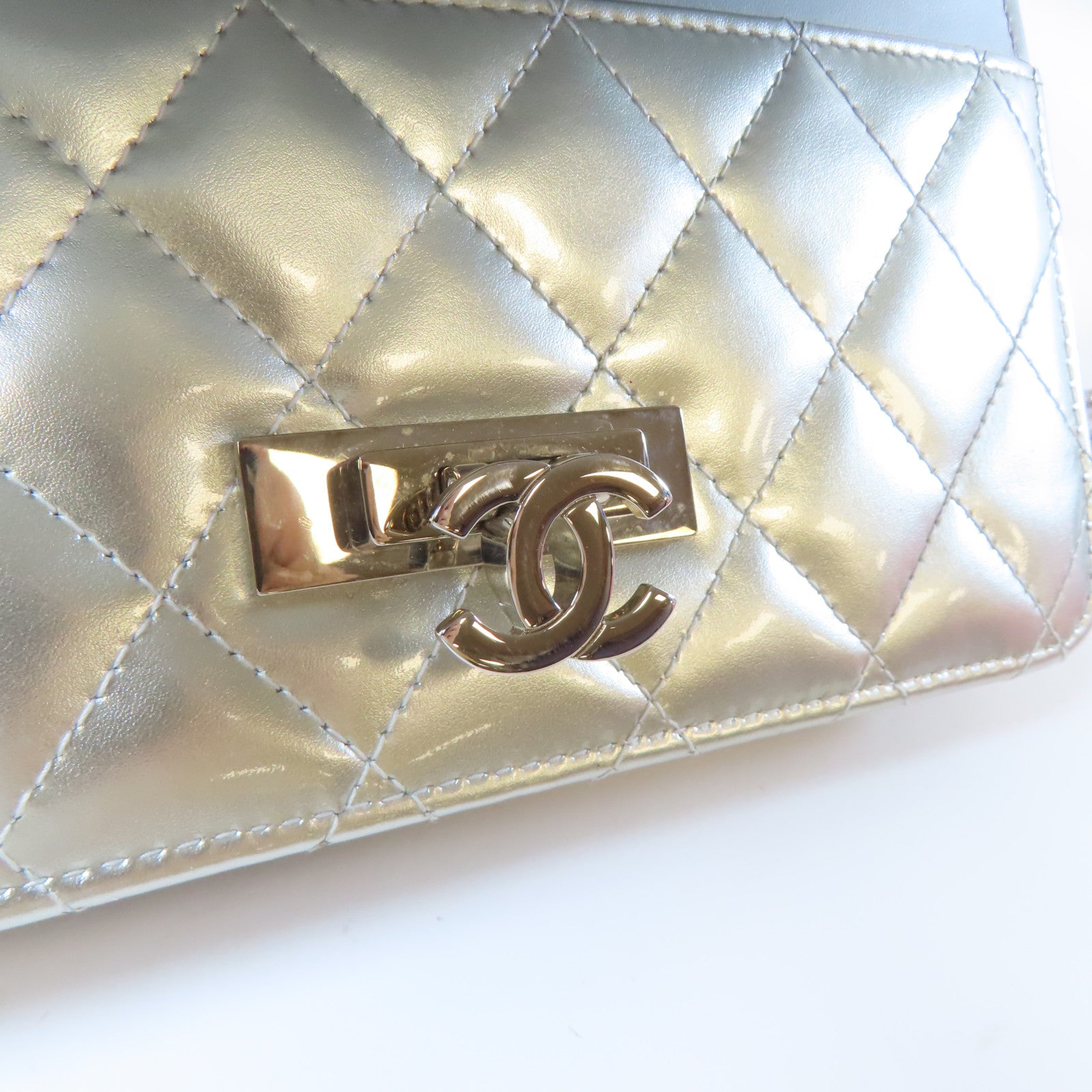 CHANEL 【清倉大減價】菱格漆皮皮革Wallet On Chain銀扣鏈帶肩背袋銀色