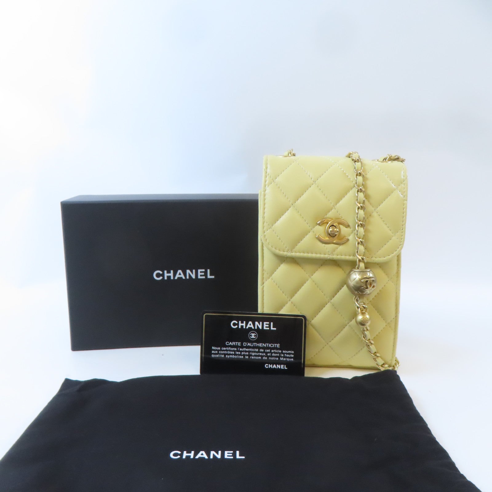 CHANEL 菱格羊皮皮革Phone Holder Shoulder Bag金扣鏈帶肩背袋黃色