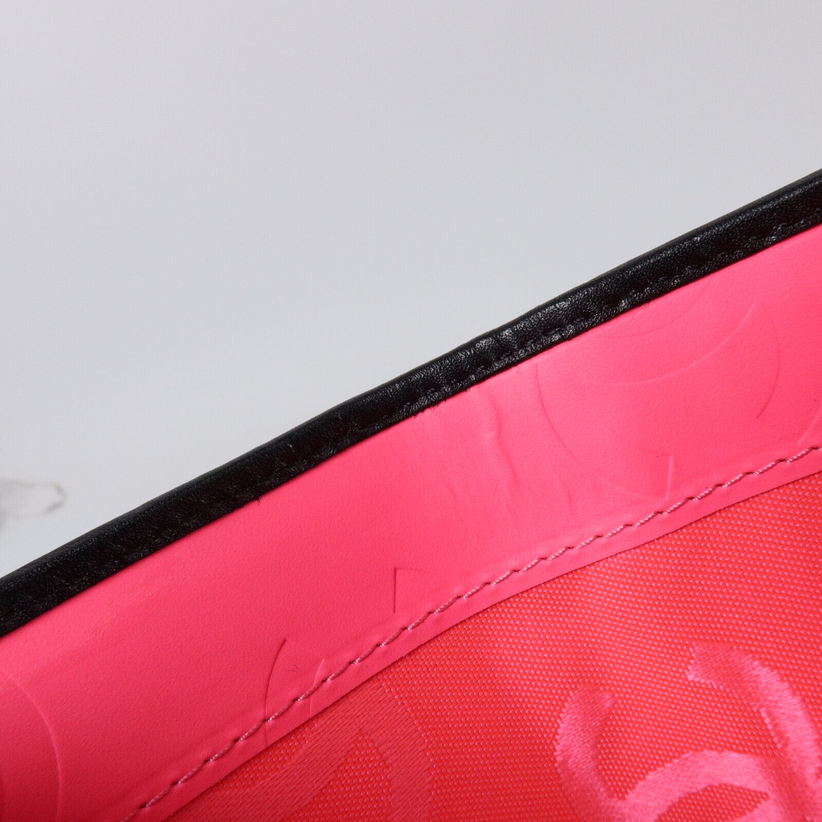 CHANEL 牛皮皮革Cambon Wallet銀扣長錢包